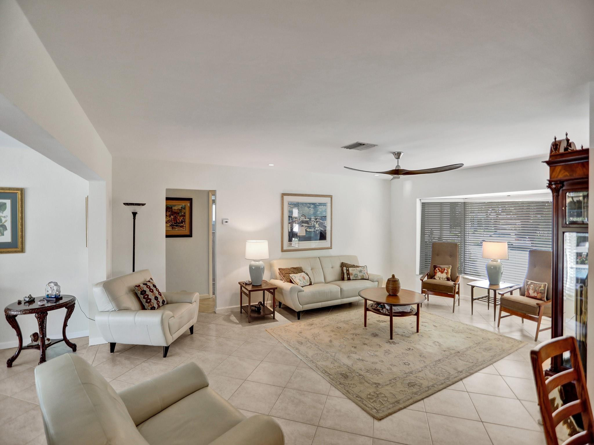 2641 NE 9th Court