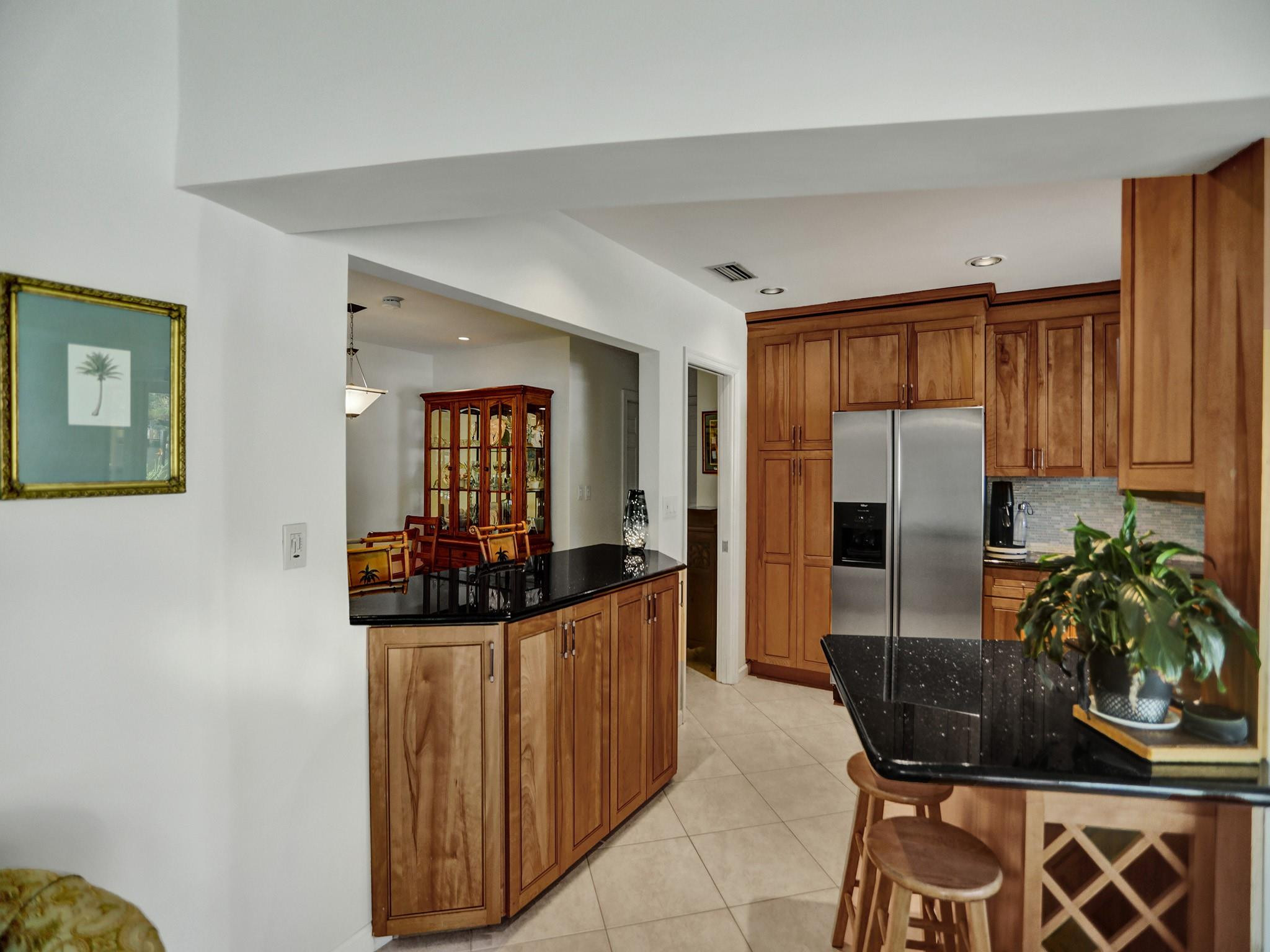 2641 NE 9th Court