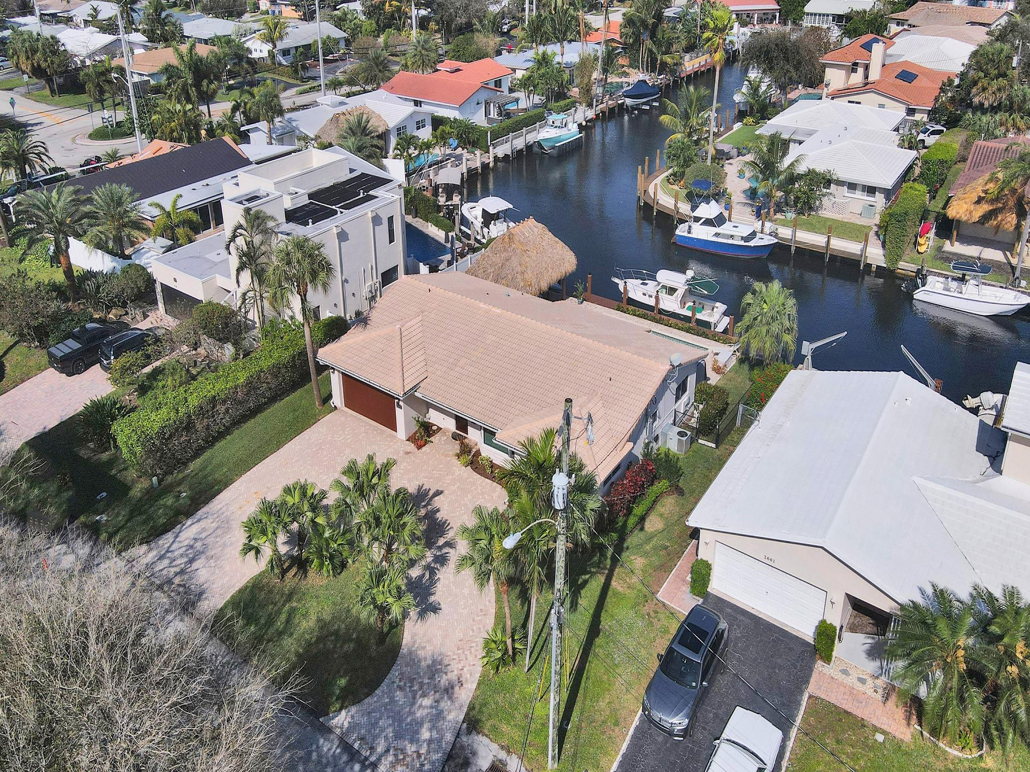 2641 NE 9th Court