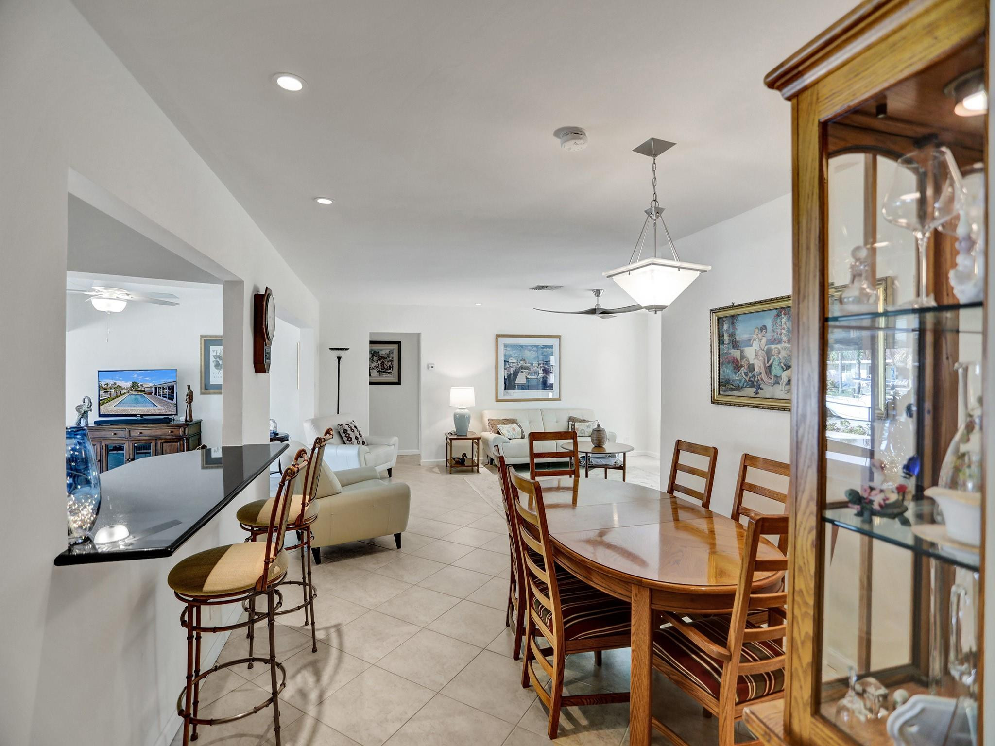 2641 NE 9th Court