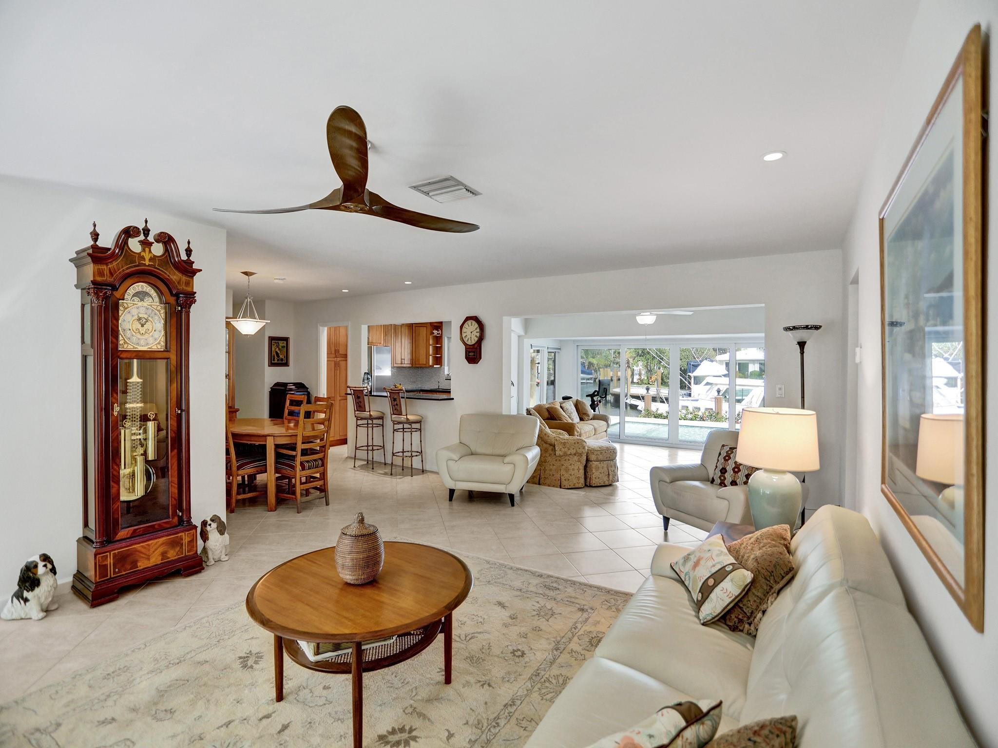 2641 NE 9th Court