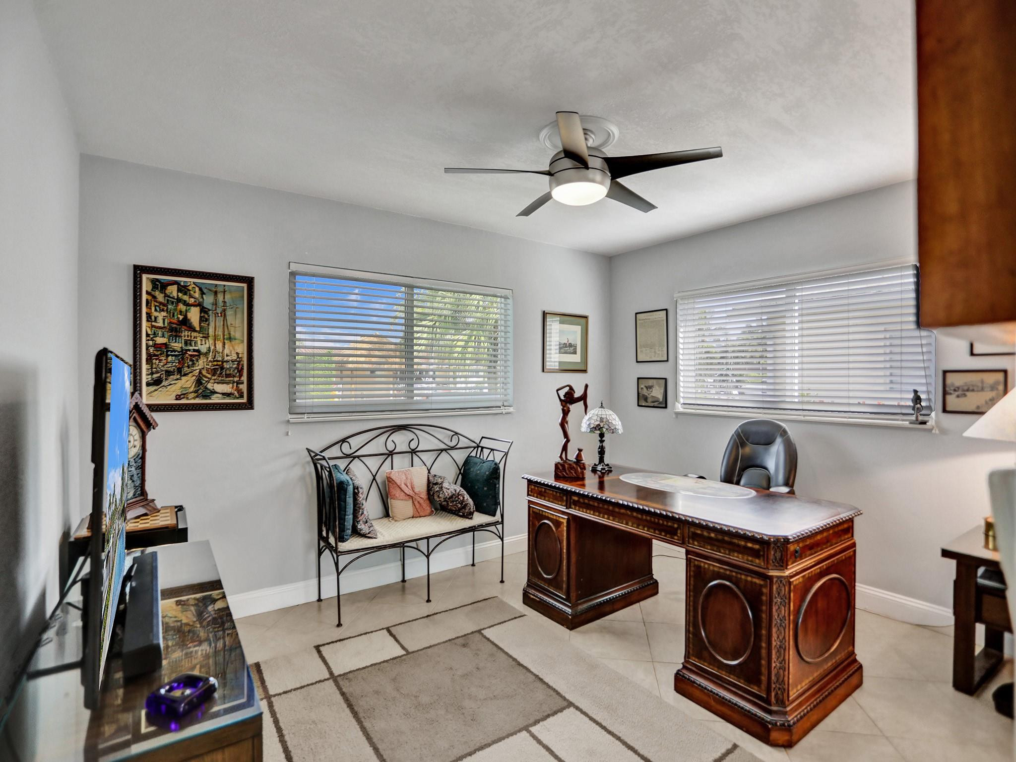 2641 NE 9th Court