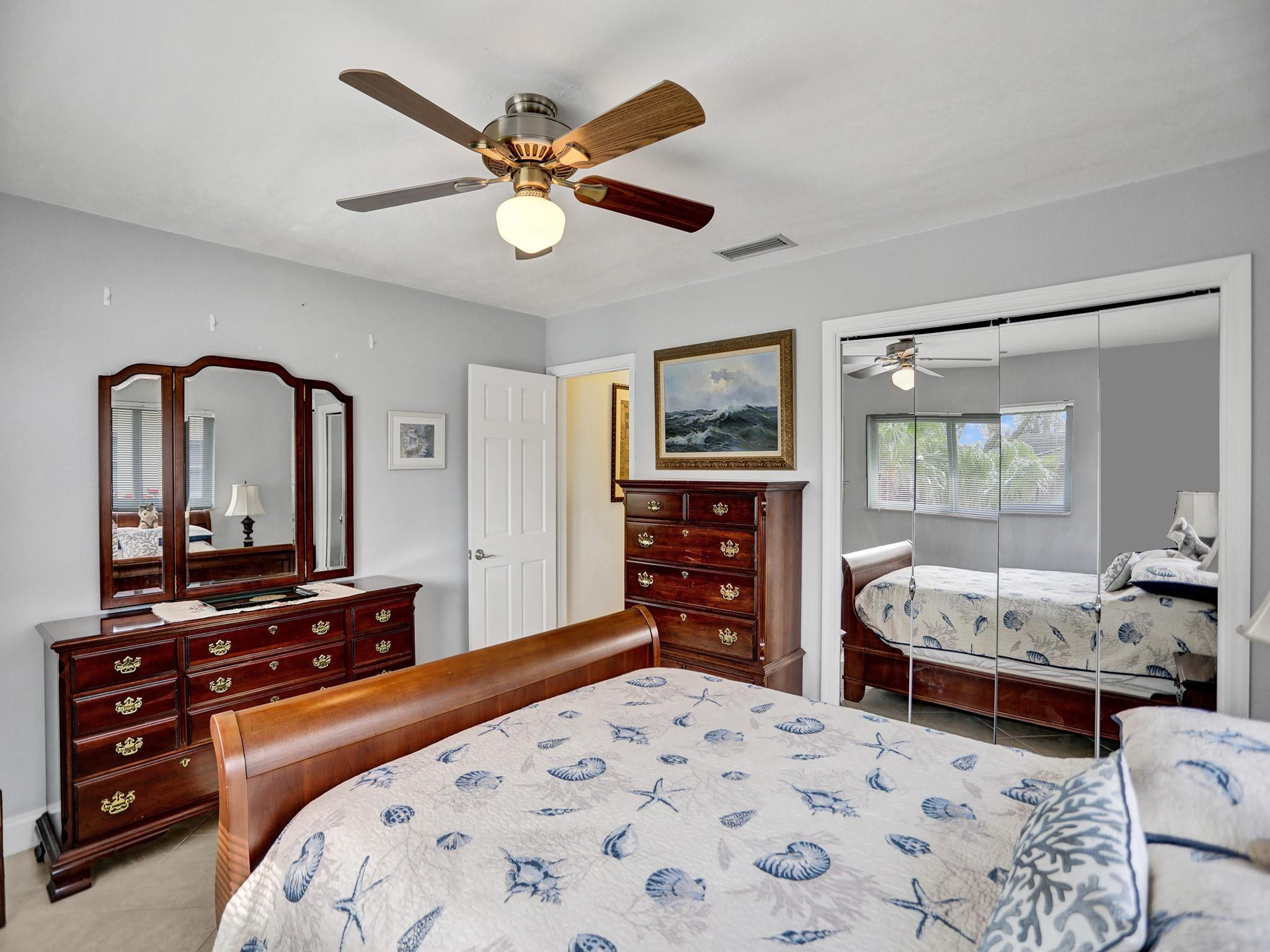 2641 NE 9th Court