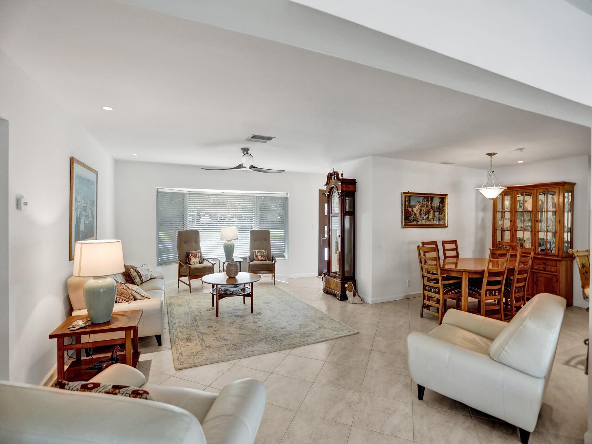 2641 NE 9th Court