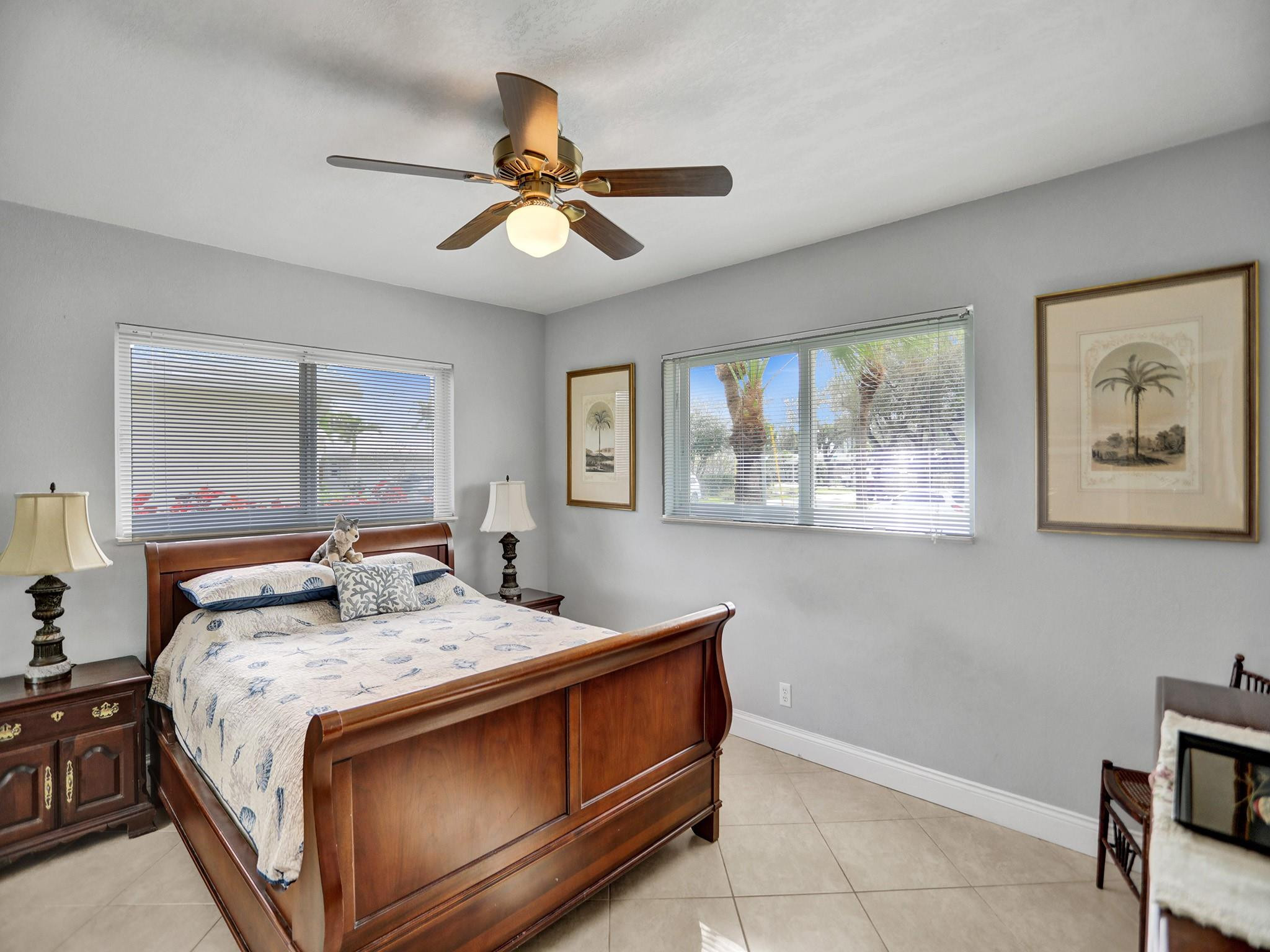 2641 NE 9th Court