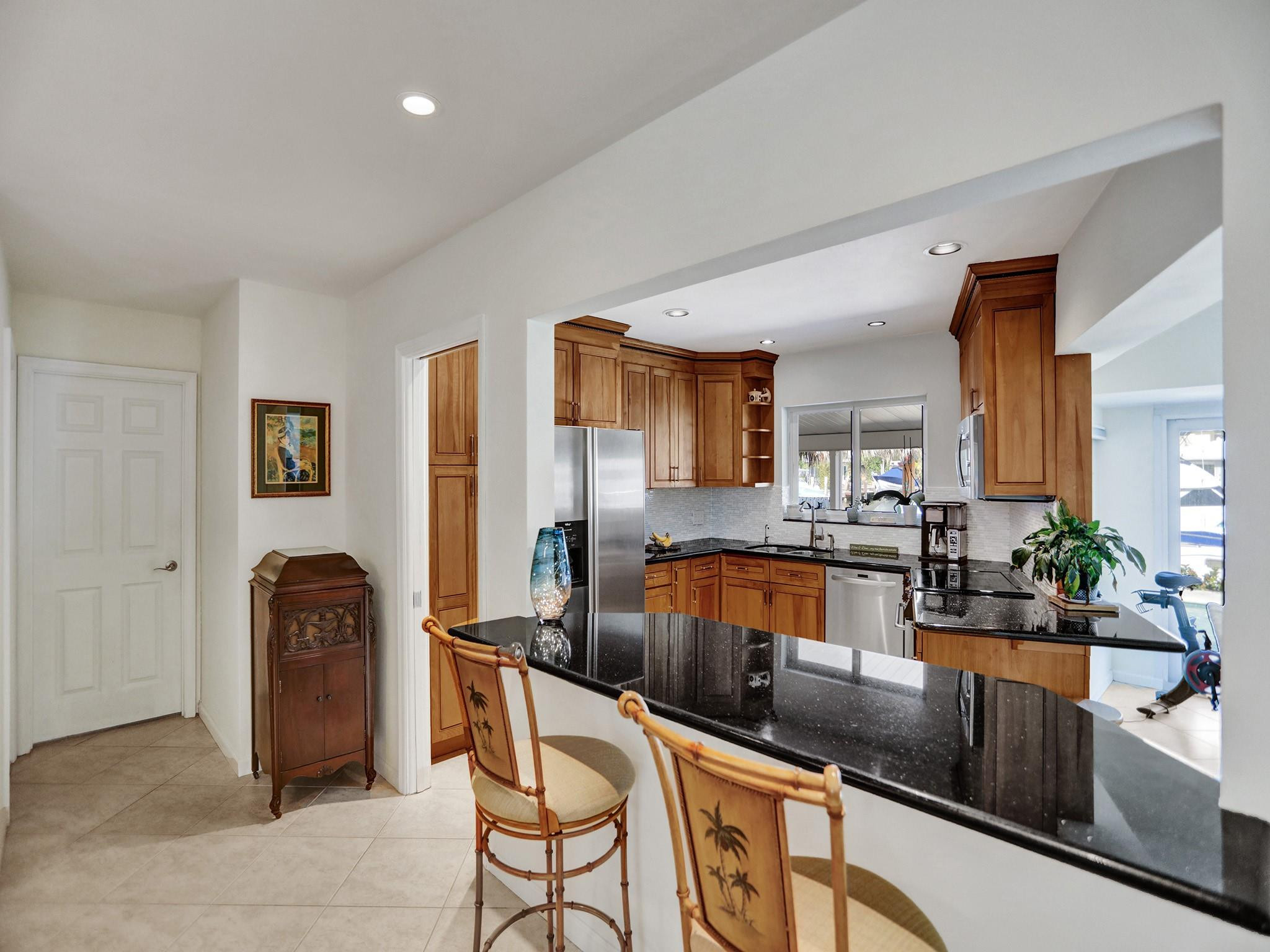 2641 NE 9th Court