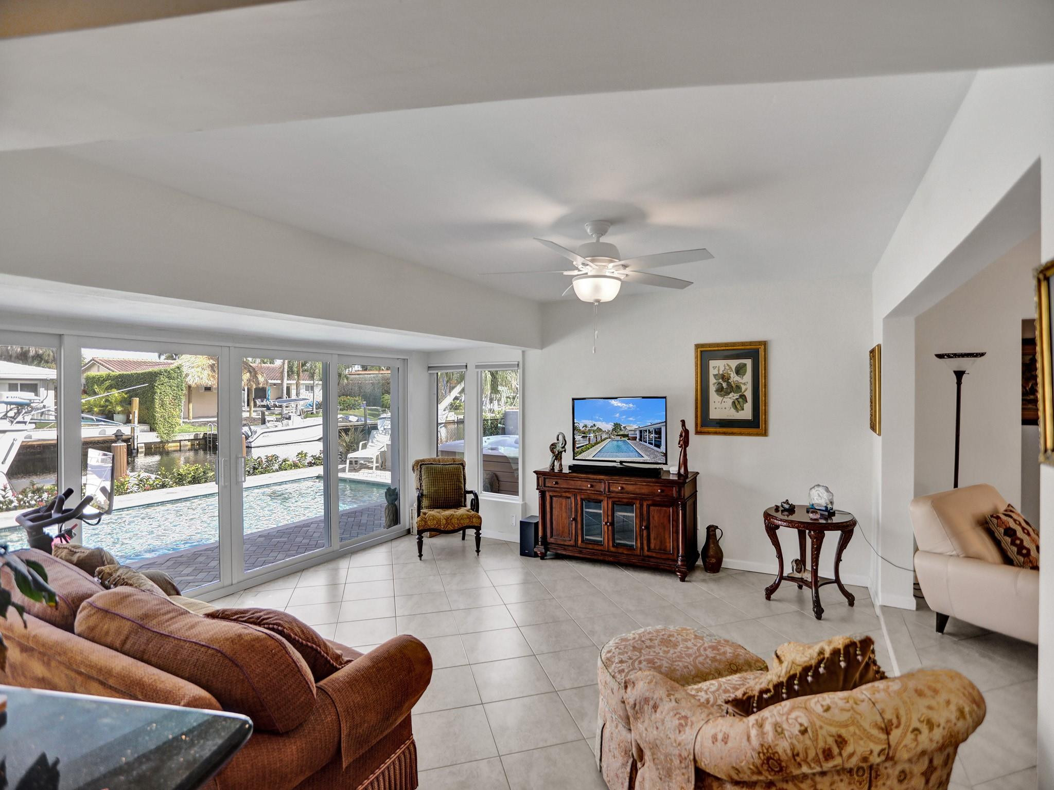2641 NE 9th Court
