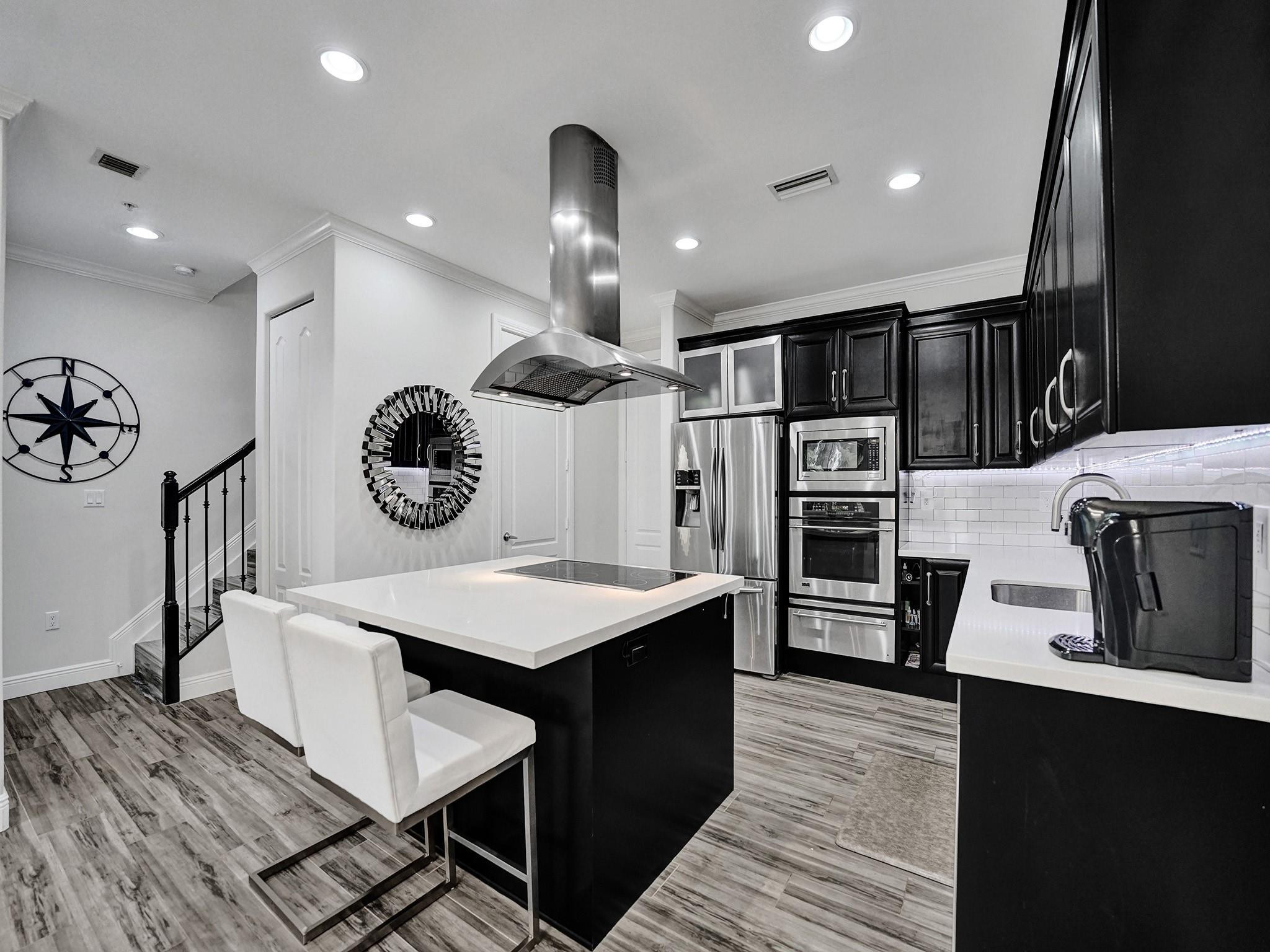 1364 Bayview Drive 1364