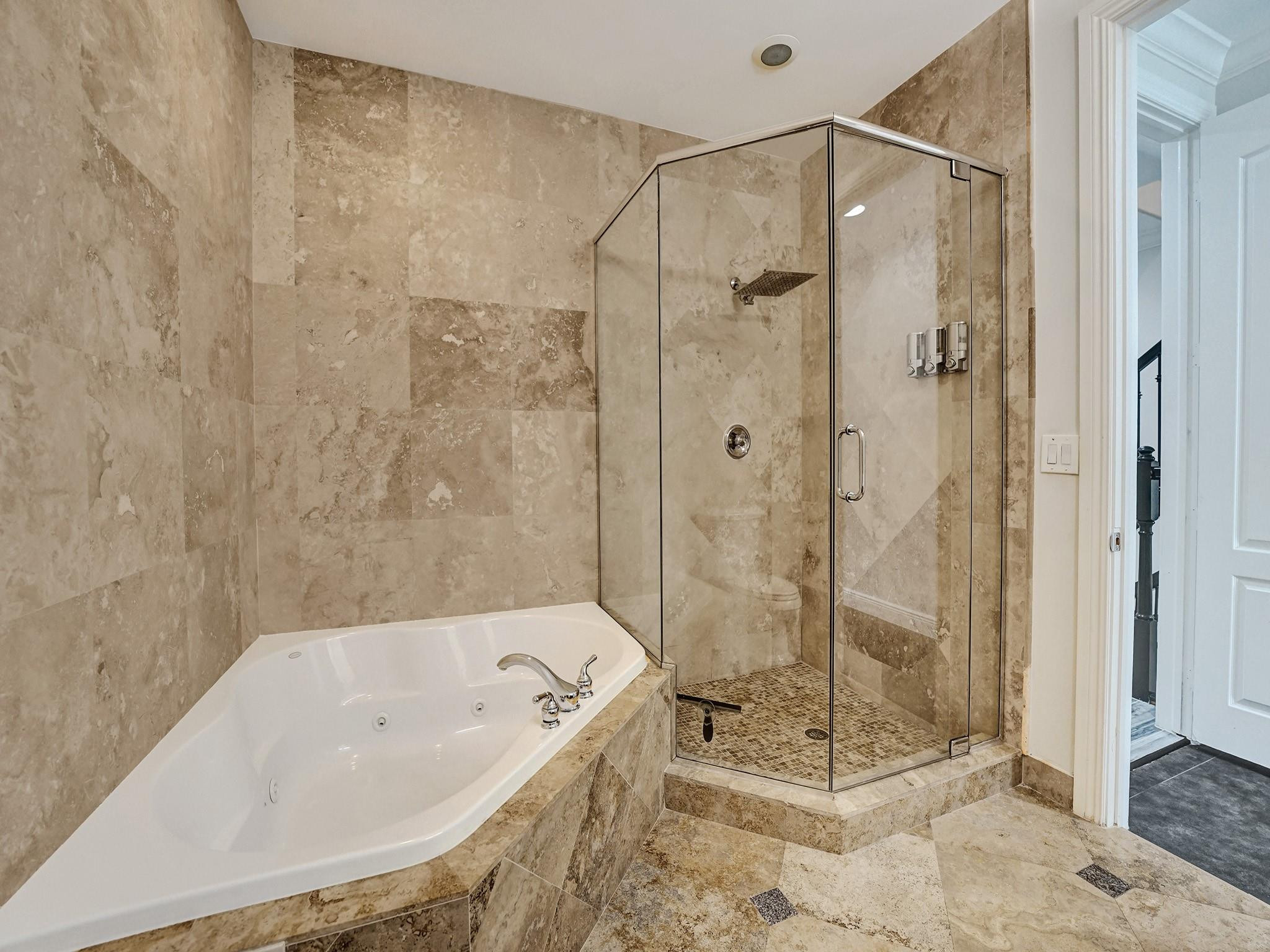 1364 Bayview Drive 1364