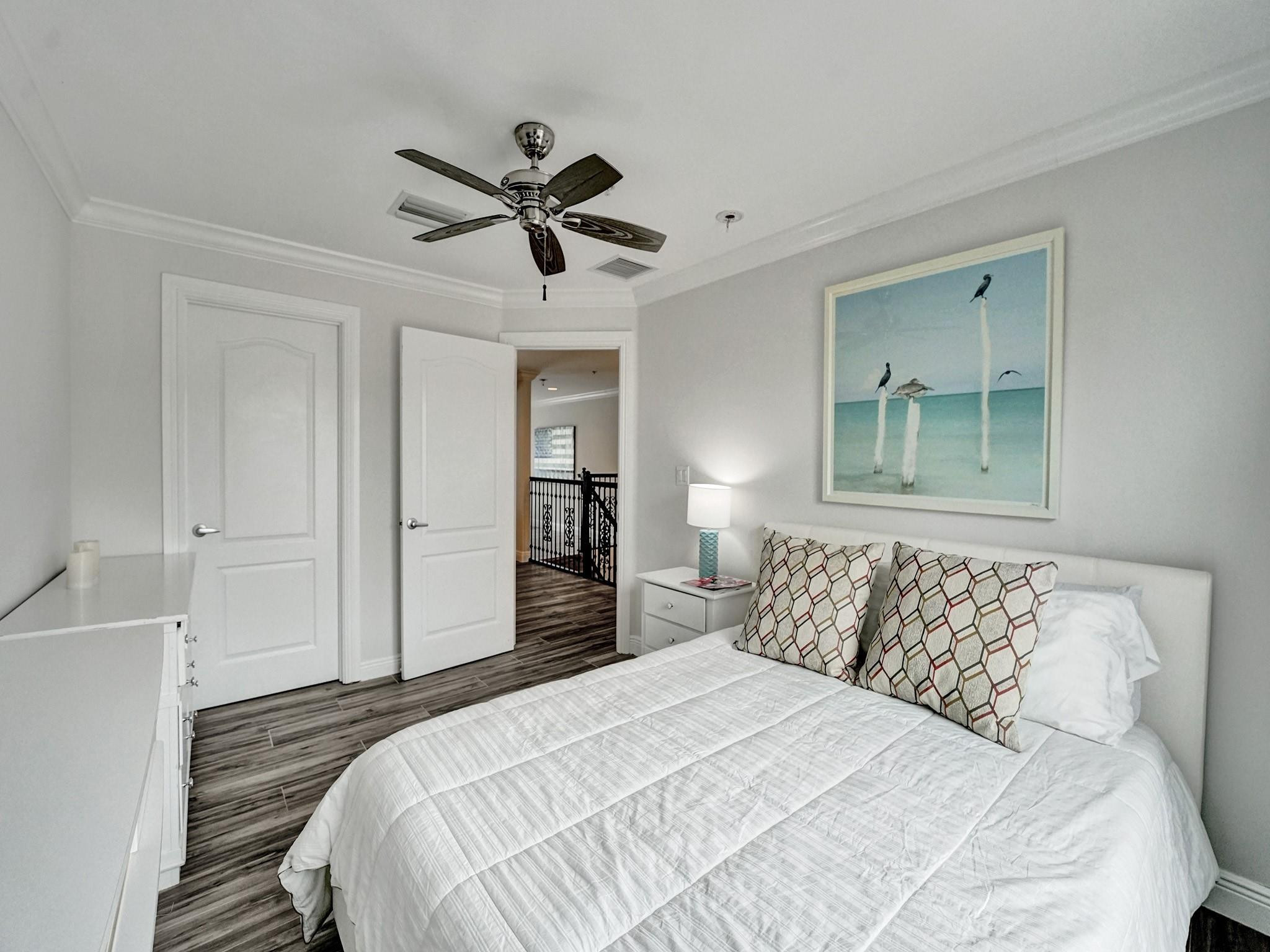 1364 Bayview Drive 1364