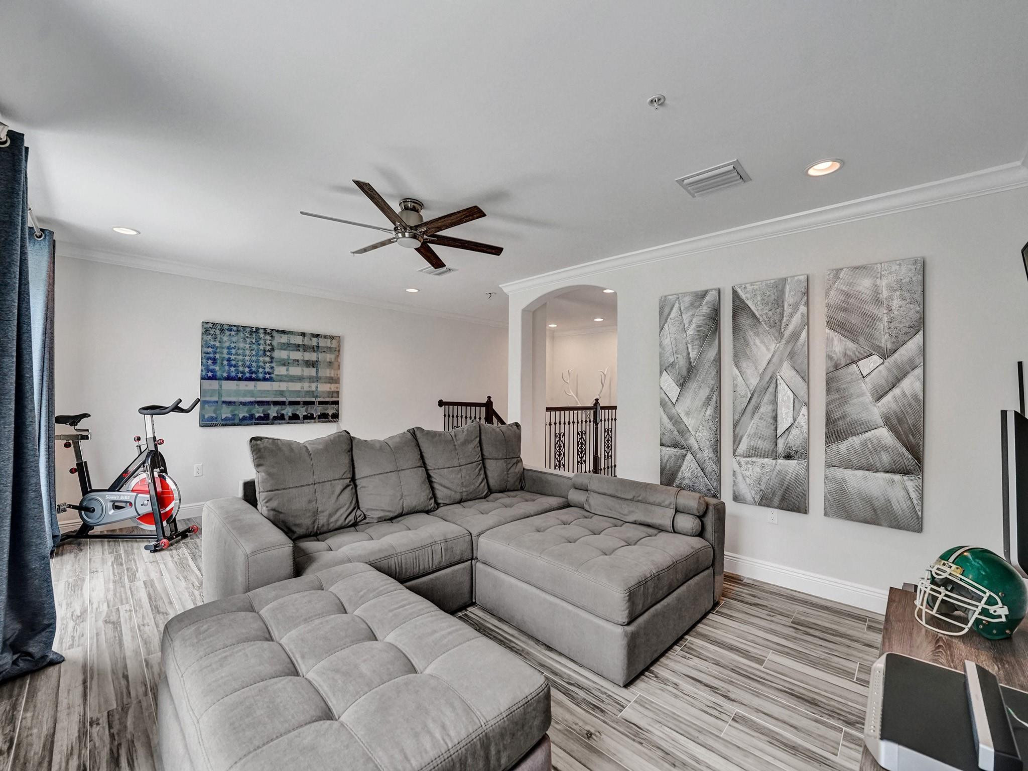 1364 Bayview Drive 1364