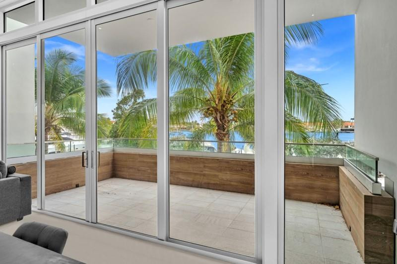 3750 Yacht Club Dr TH5