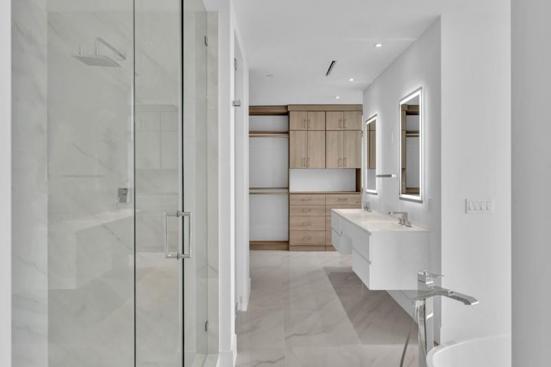 3750 Yacht Club Dr TH5