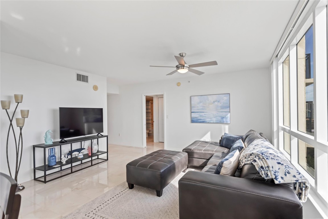 600 W Las Olas Blvd 1602