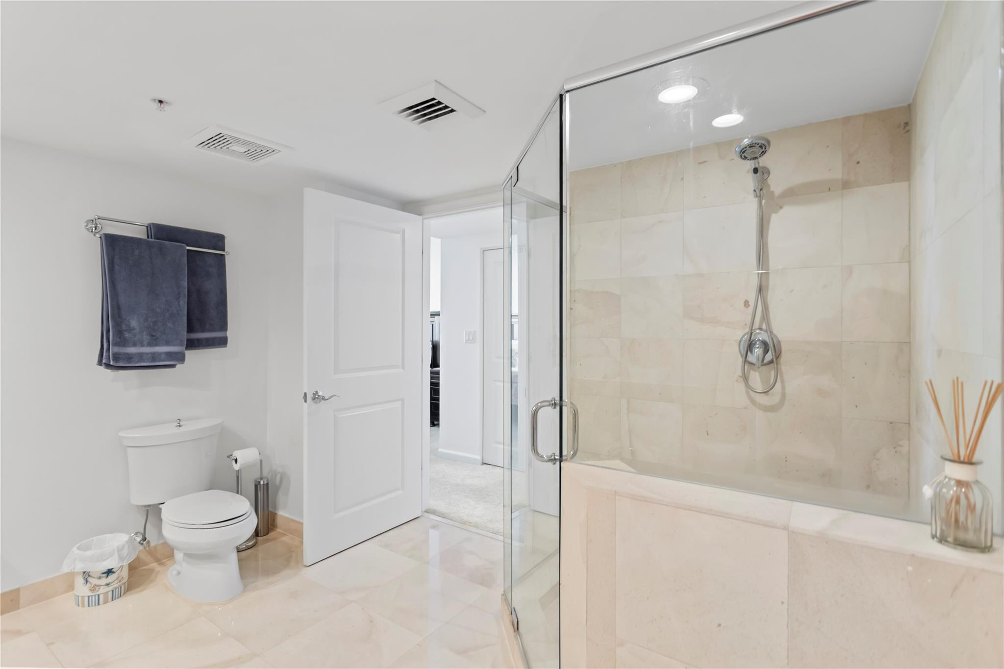 600 W Las Olas Blvd 1602