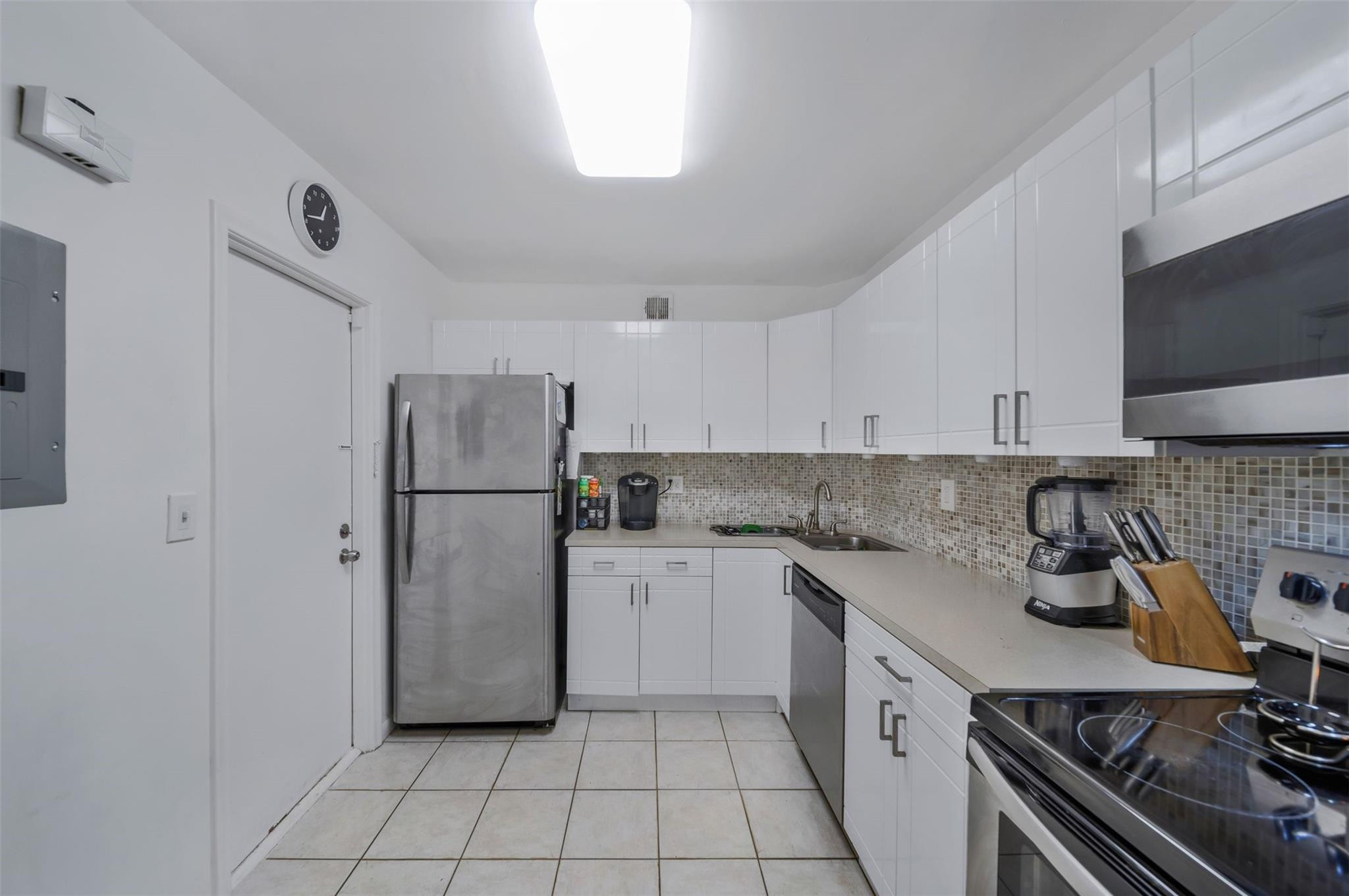 124 NE 19th Court 205B, Wilton Manors Unit: 205B