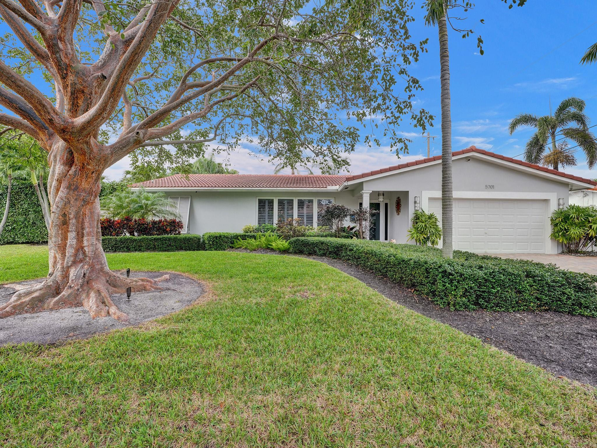 5701 NE 19th Ter