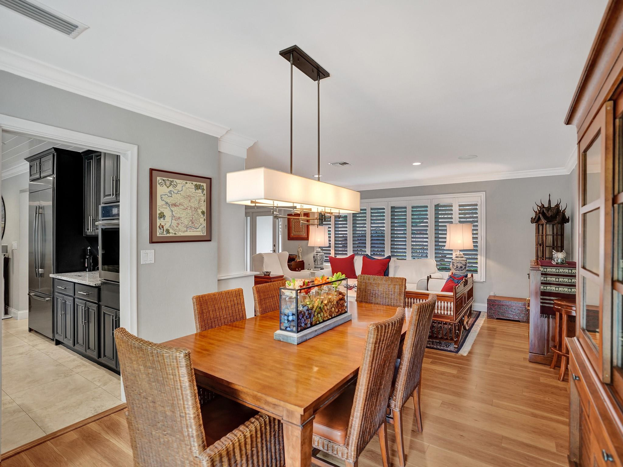 5701 NE 19th Ter
