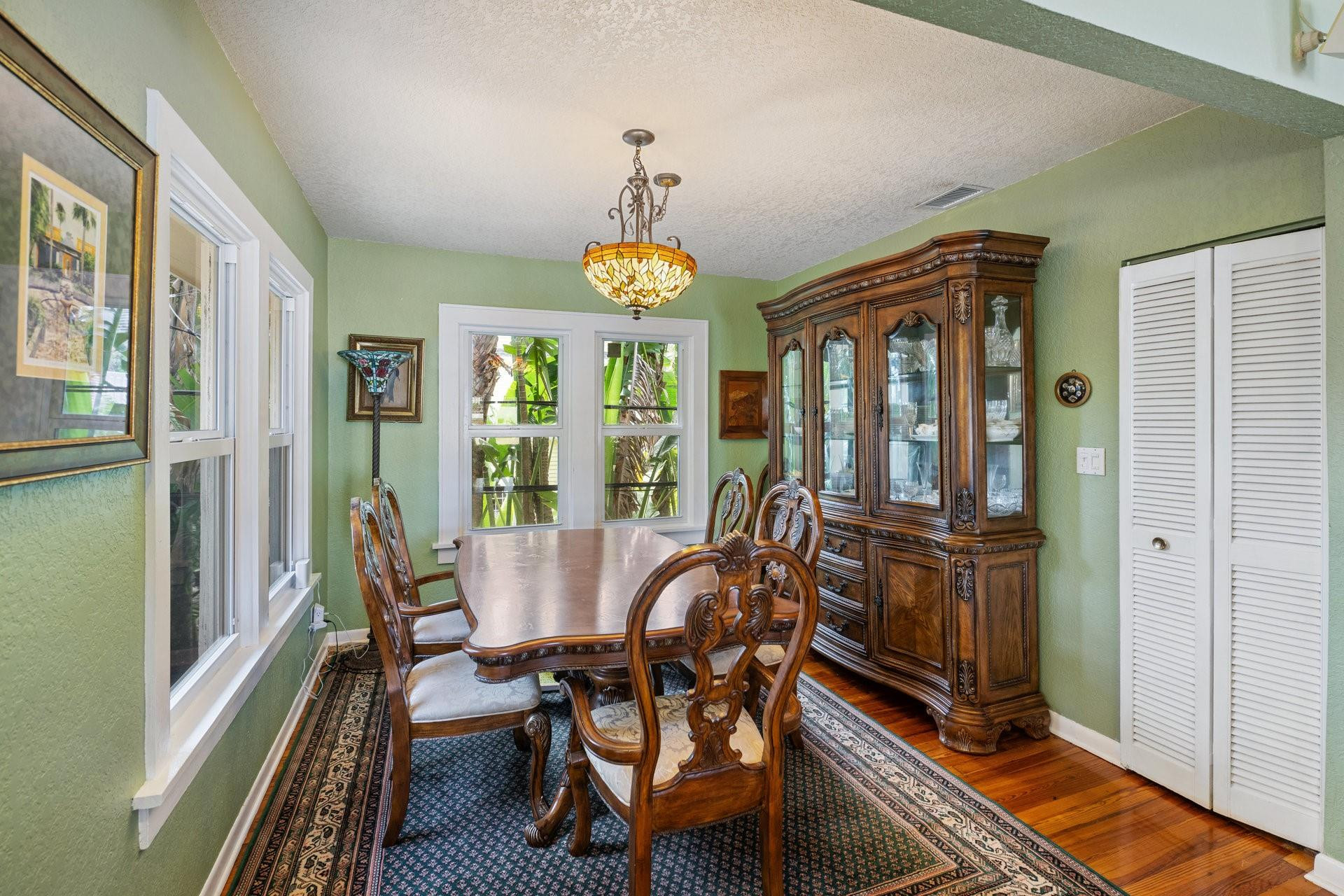 796 N Rio Vista Blvd