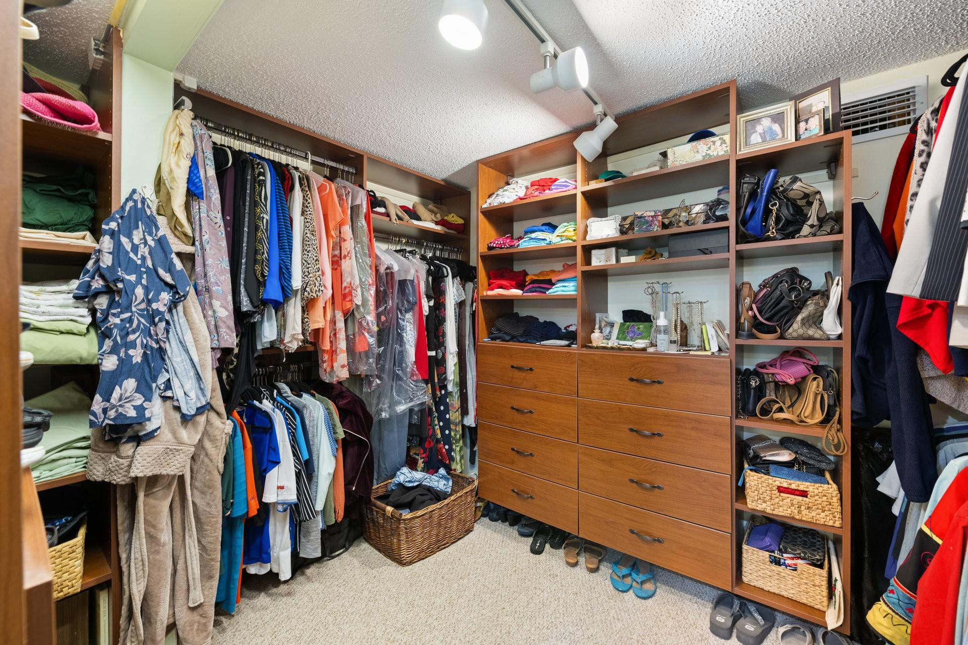 796 N Rio Vista Blvd