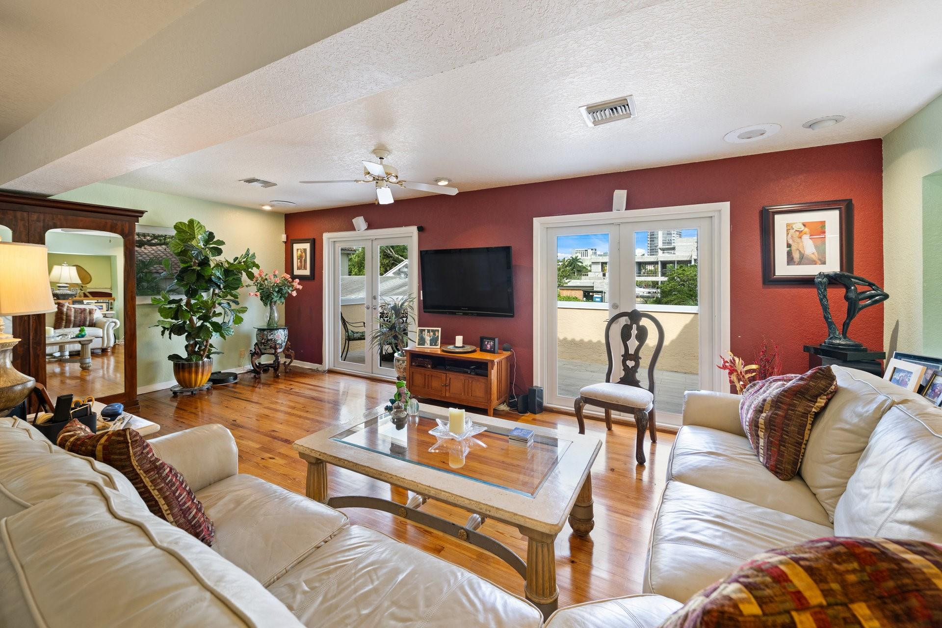 796 N Rio Vista Blvd