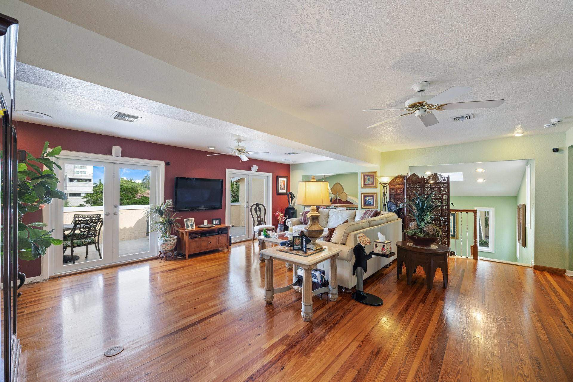 796 N Rio Vista Blvd