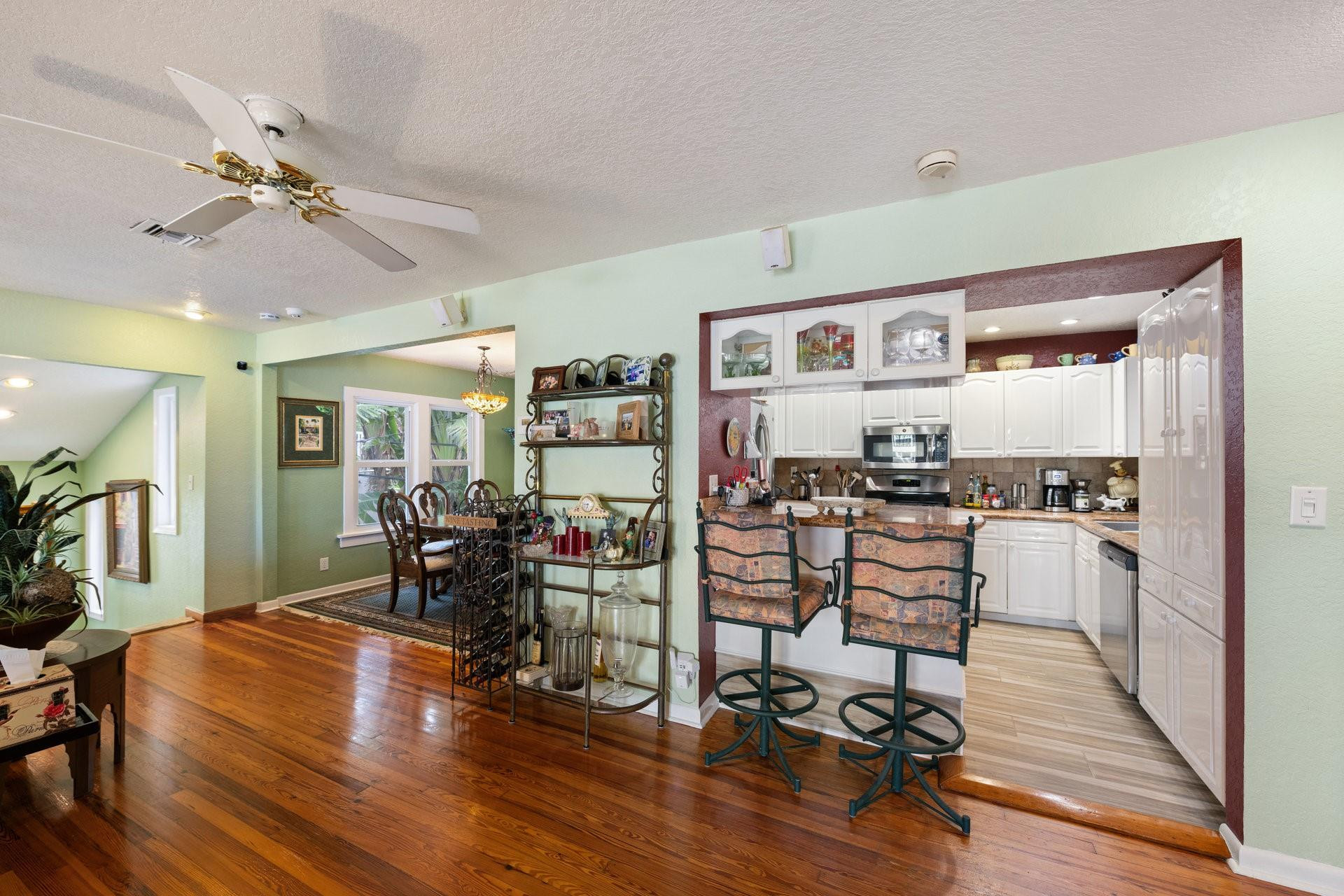 796 N Rio Vista Blvd