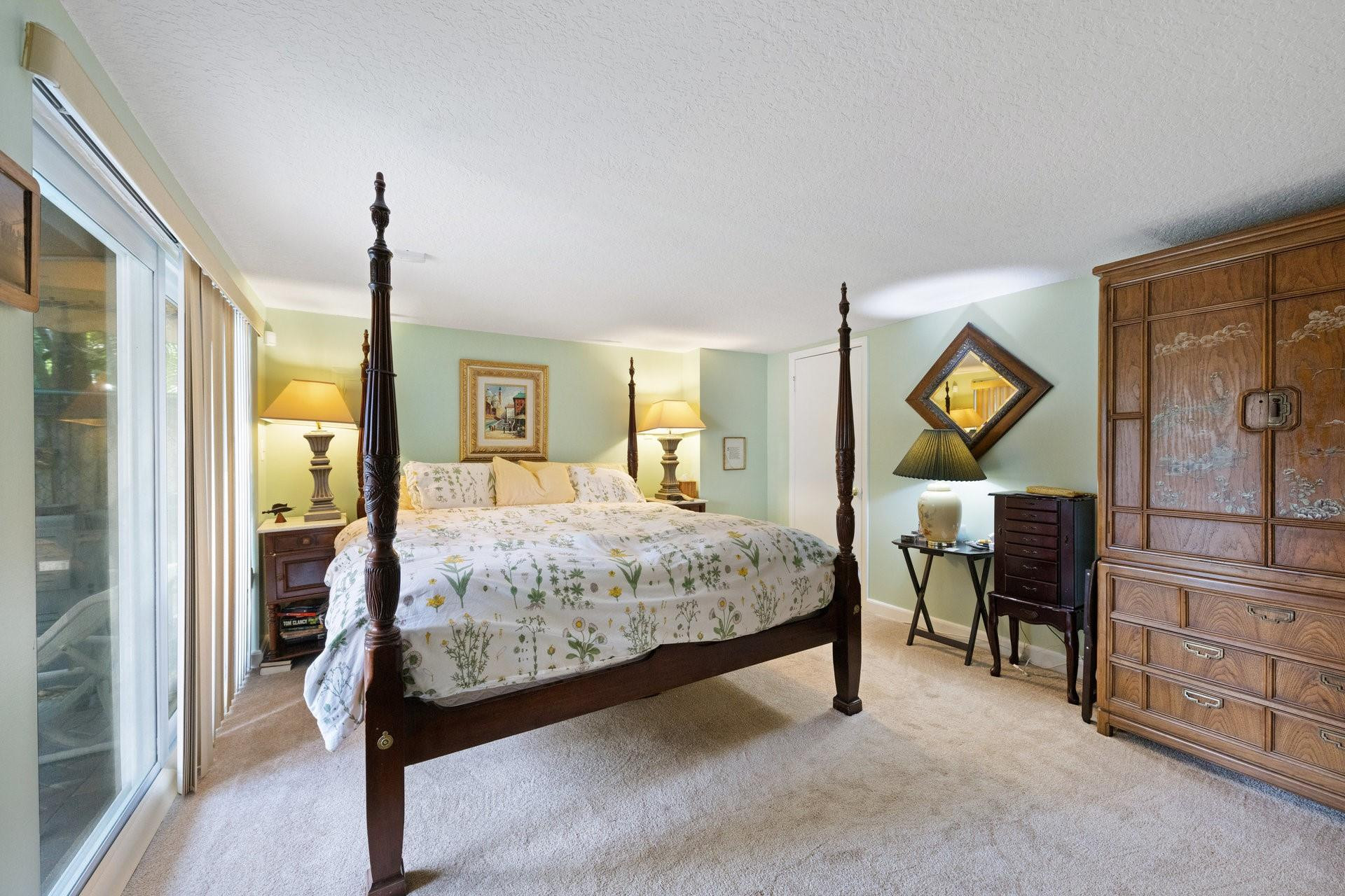 796 N Rio Vista Blvd