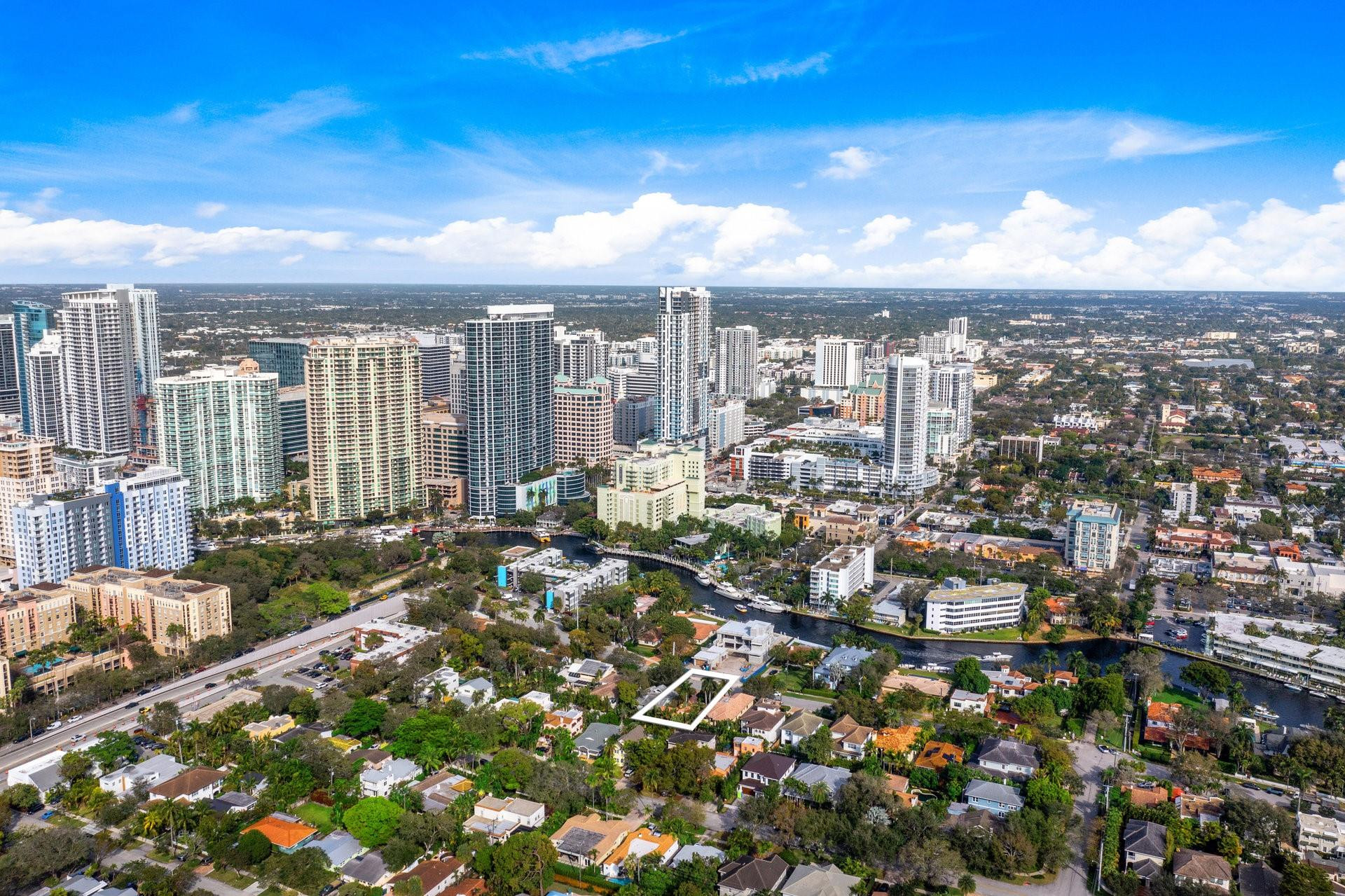 796 N Rio Vista Blvd