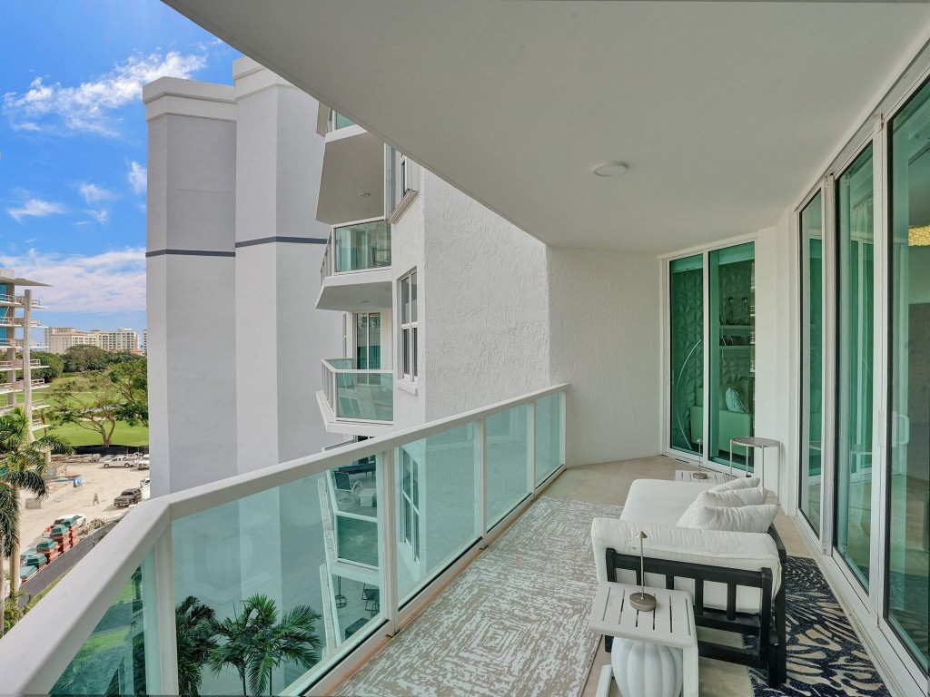 500 SE Mizner Boulevard A609