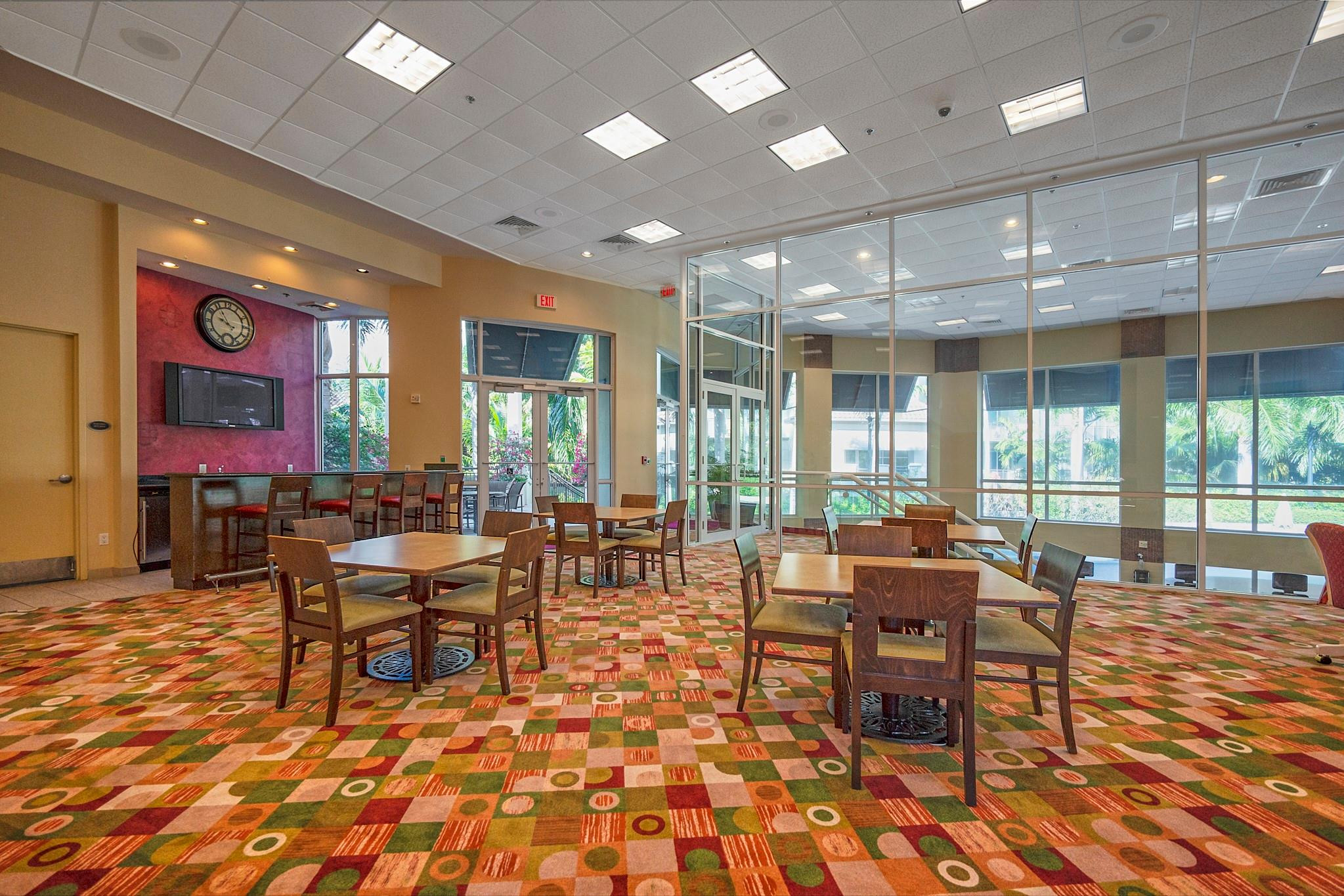 2625 NE 14th Ave 101