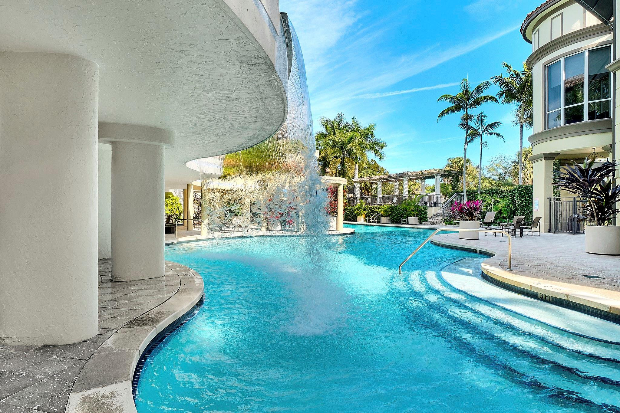 2625 NE 14th Ave 101