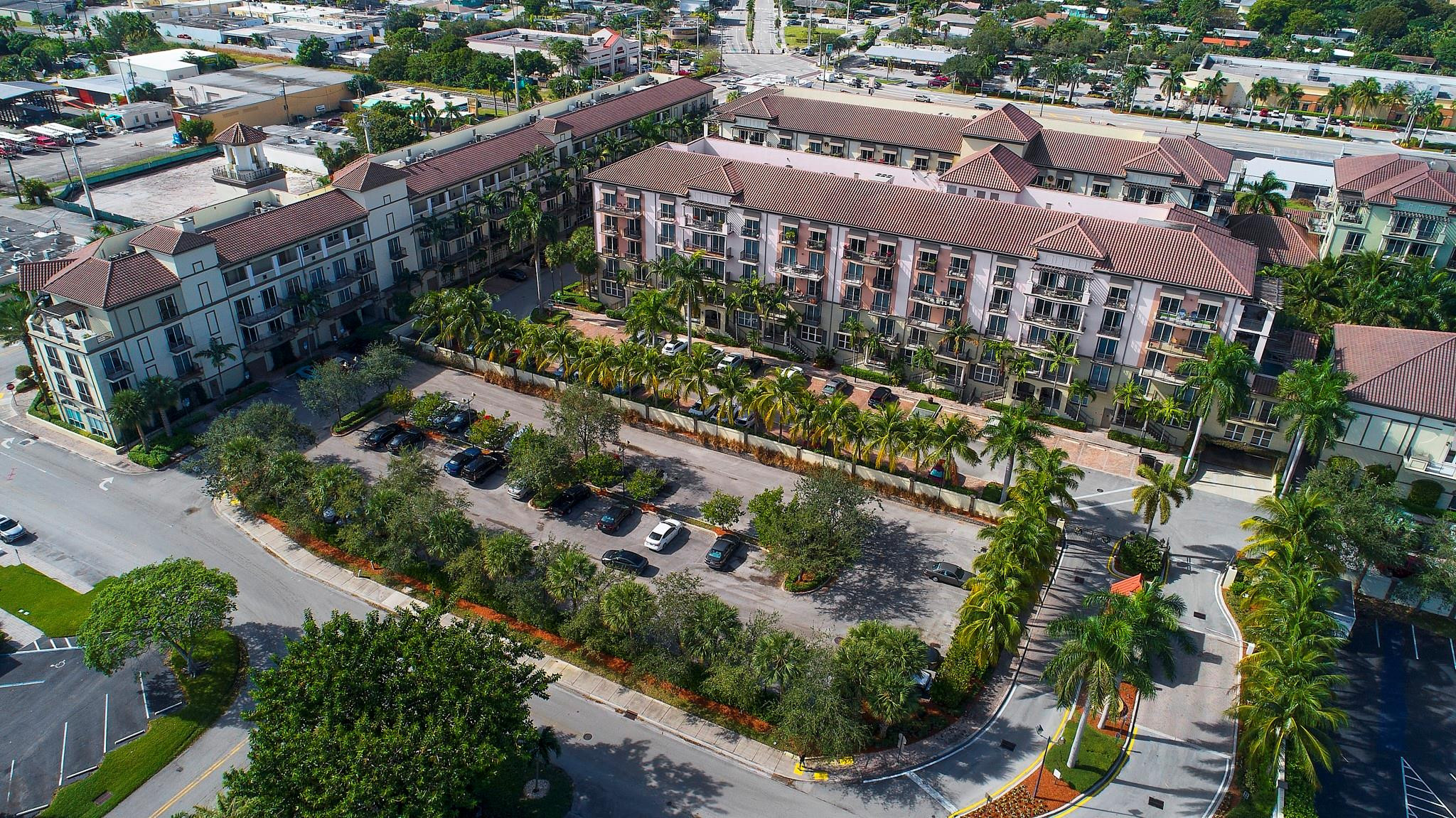 2625 NE 14th Ave 101