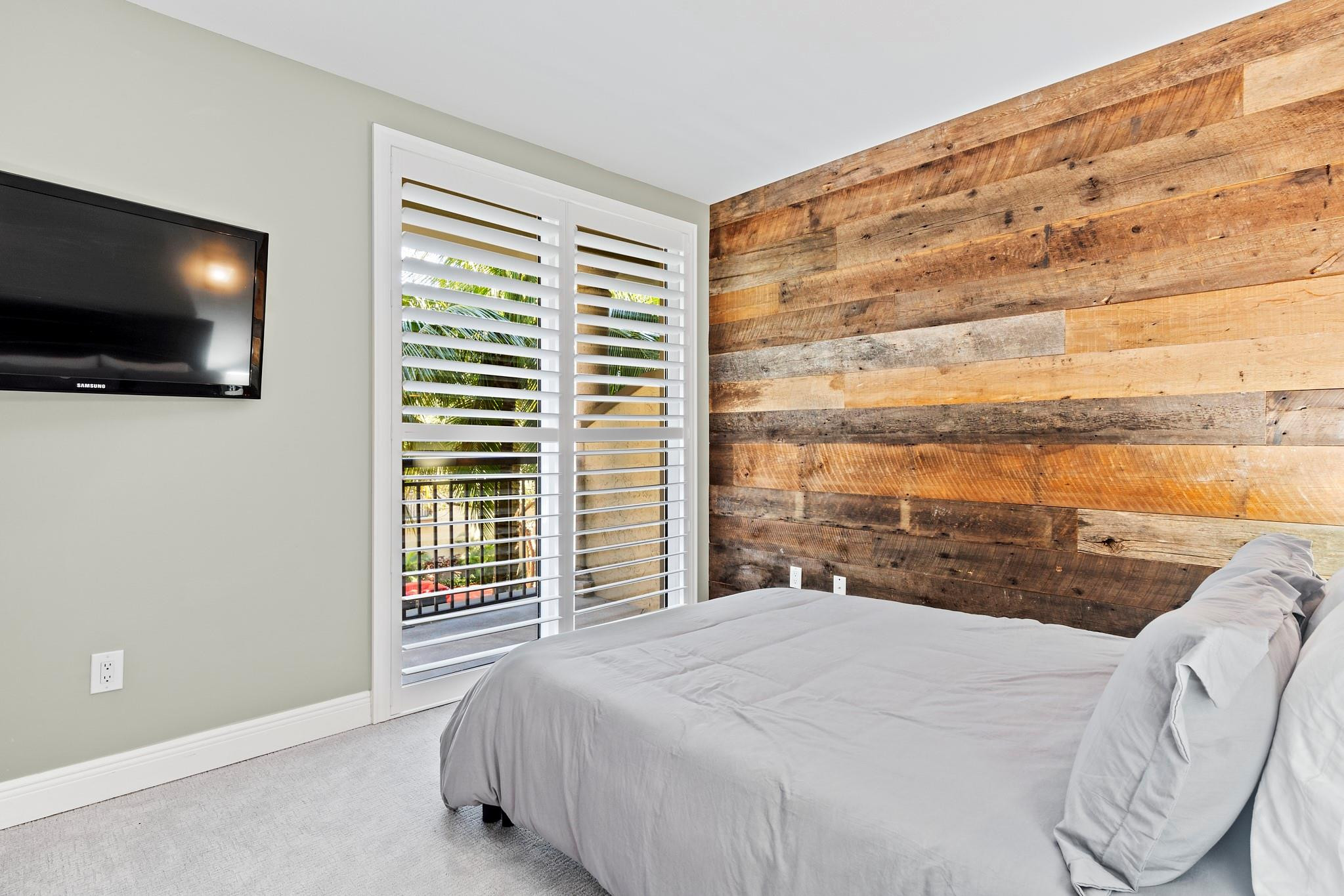 2625 NE 14th Ave 101