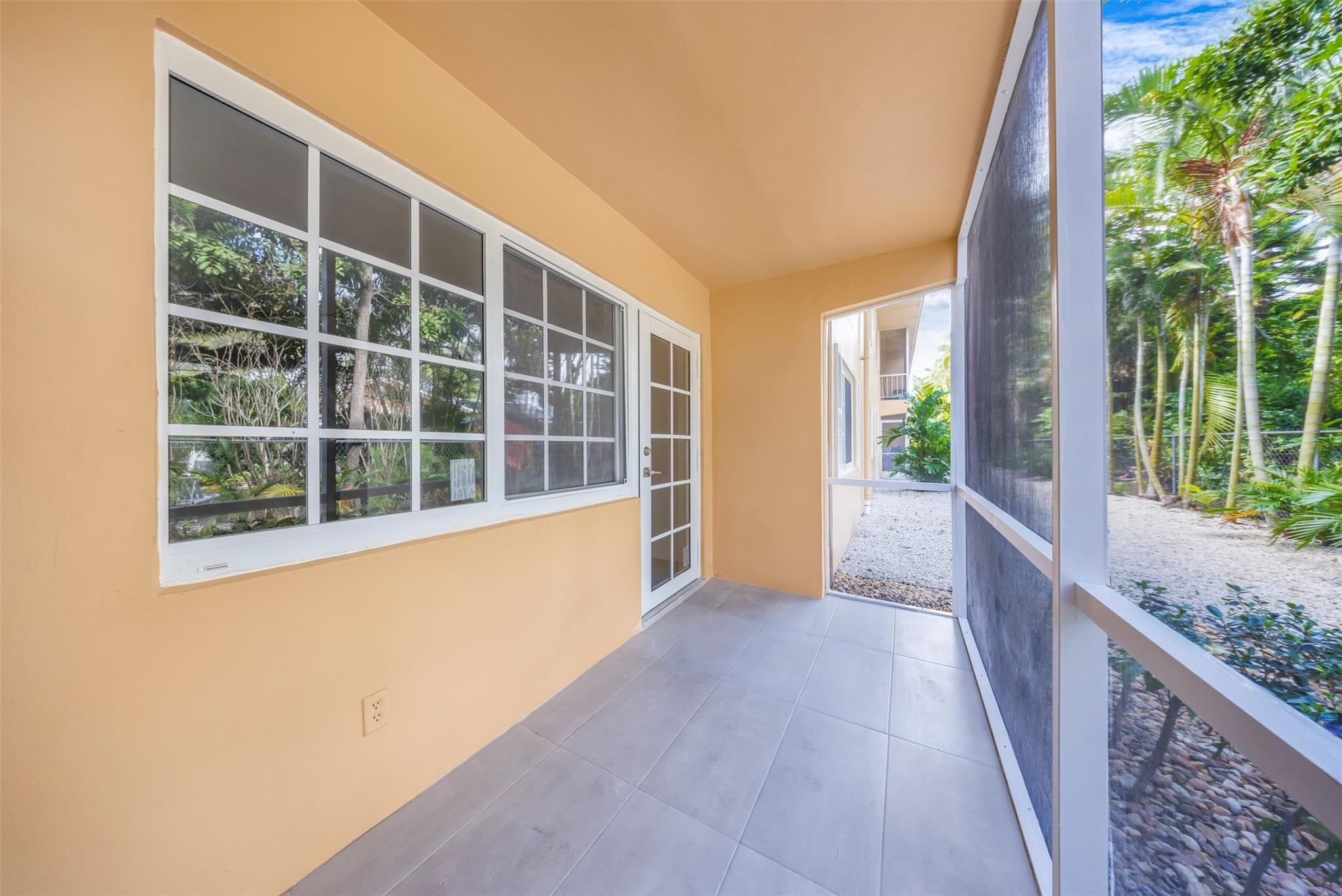 351 NE 19th Place 110K, Wilton Manors Unit: 110K