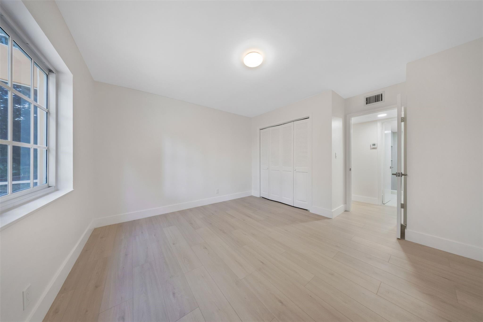 351 NE 19th Place 110K, Wilton Manors Unit: 110K