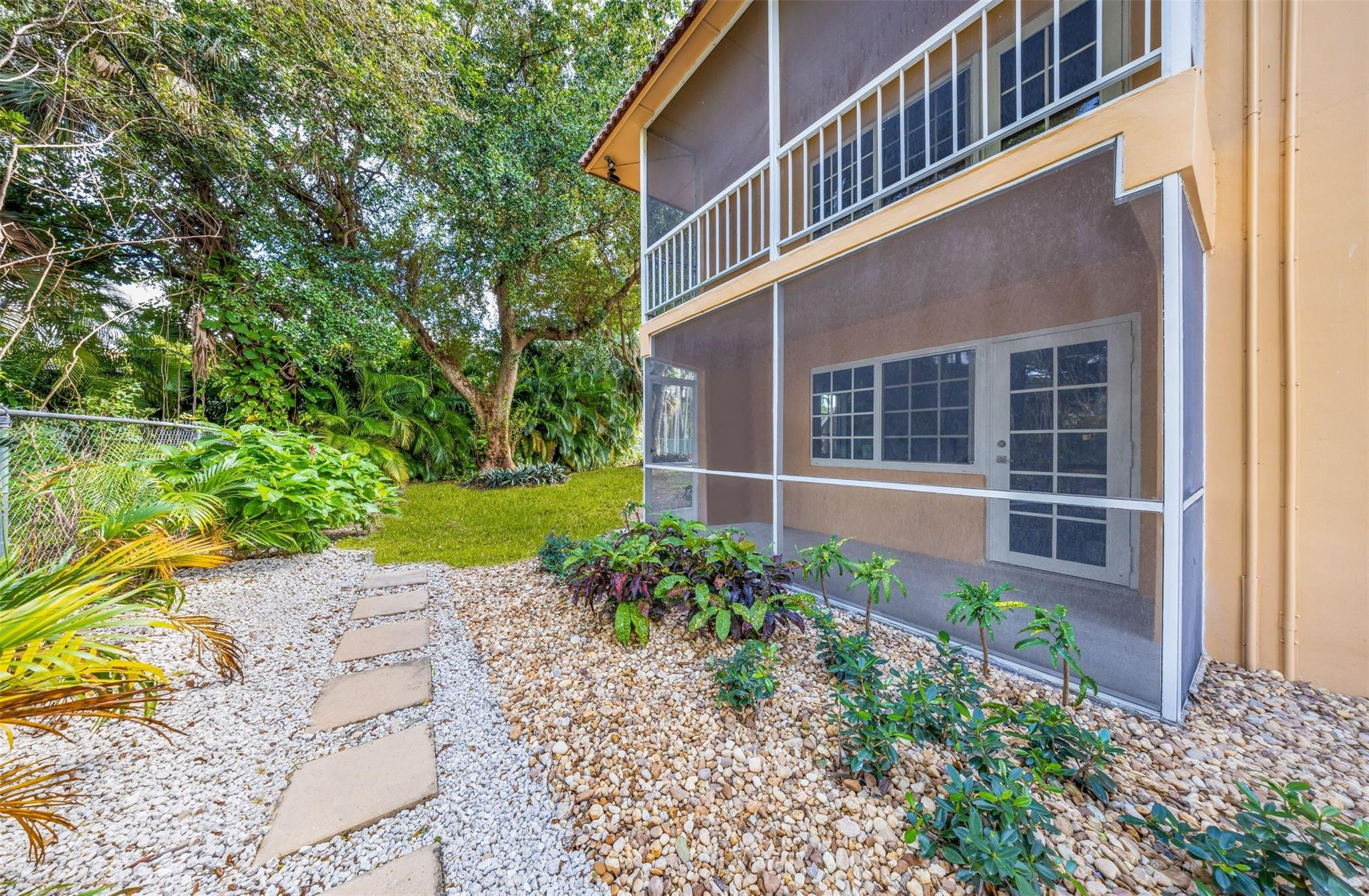 351 NE 19th Place 110K, Wilton Manors Unit: 110K