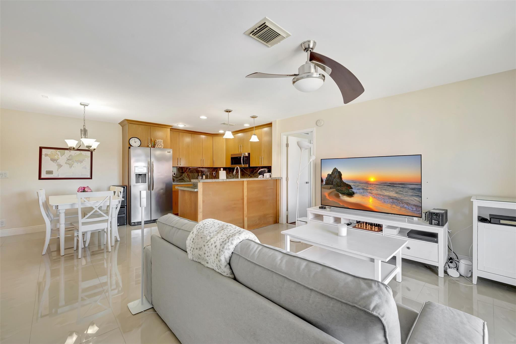 411 SE 8th Street 232, Deerfield Beach Unit: 232