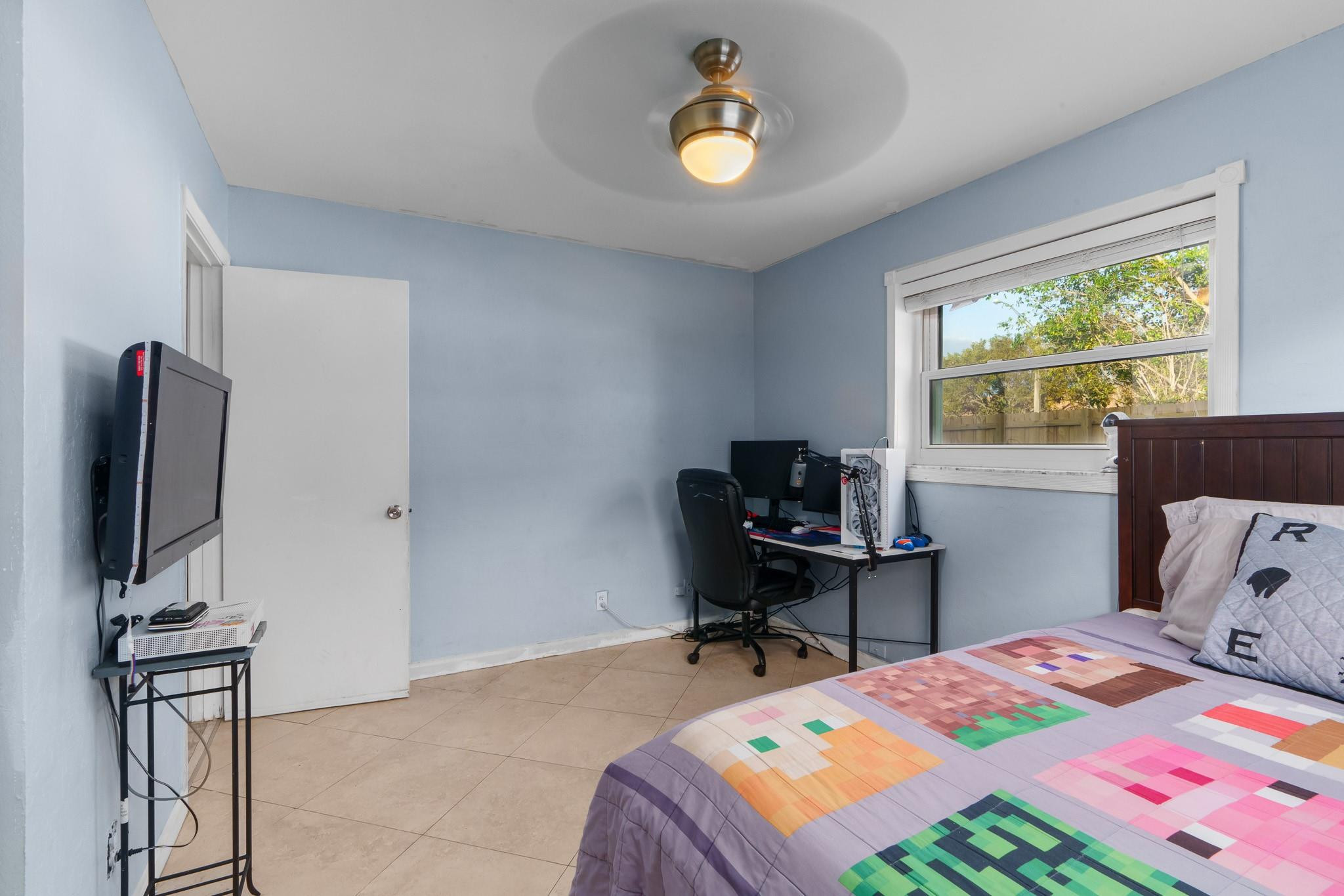 1480 SW 24th Ter