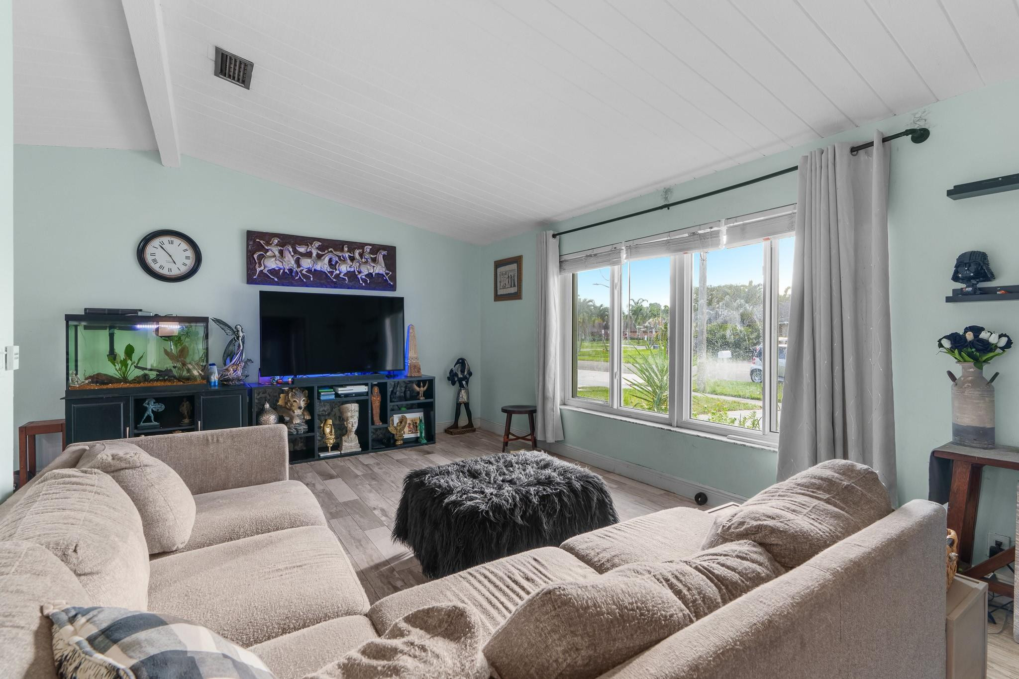 1480 SW 24th Ter