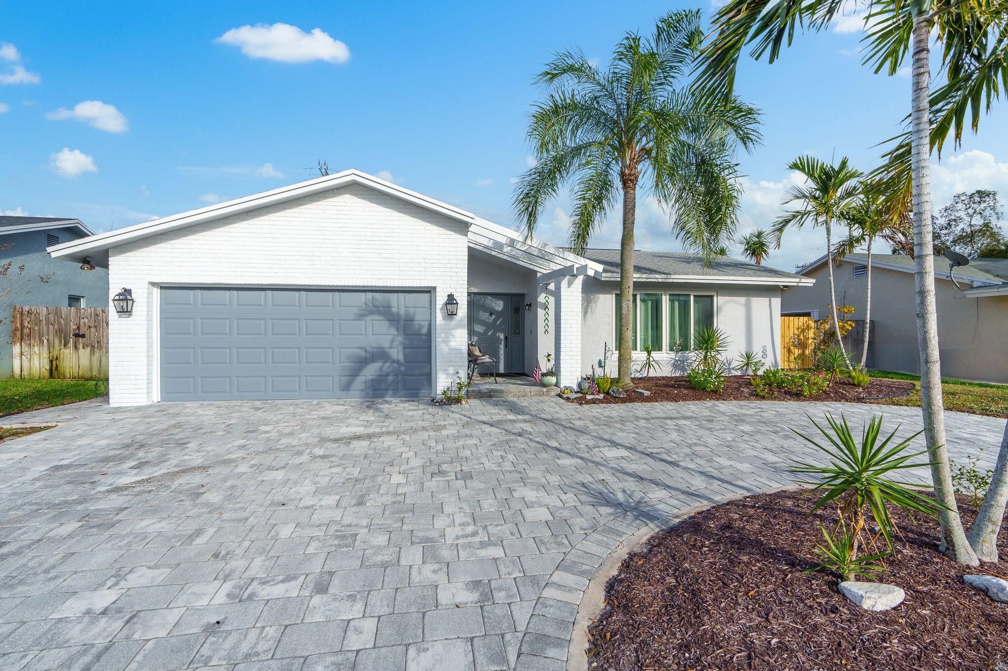 1480 SW 24th Ter