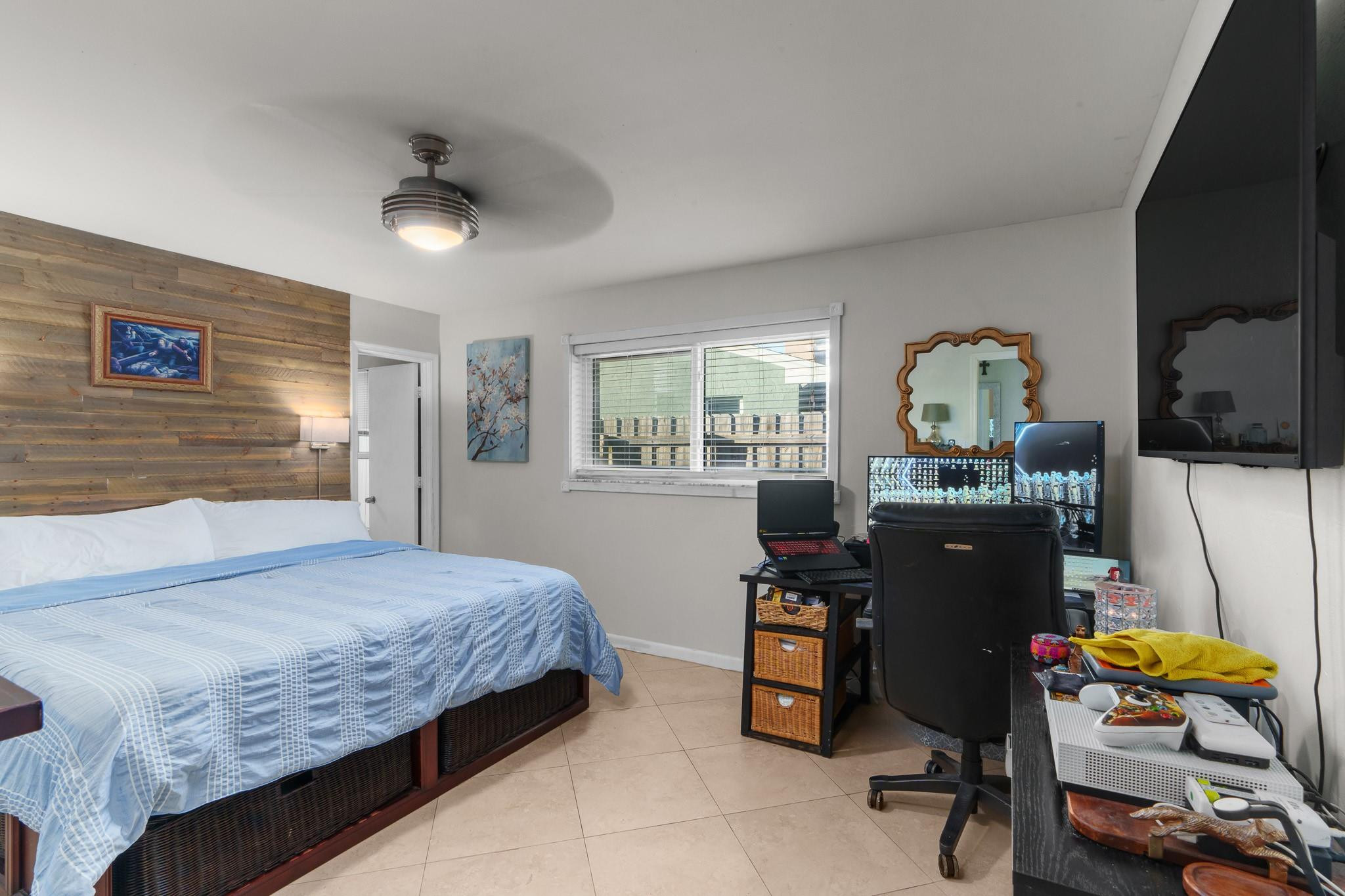 1480 SW 24th Ter
