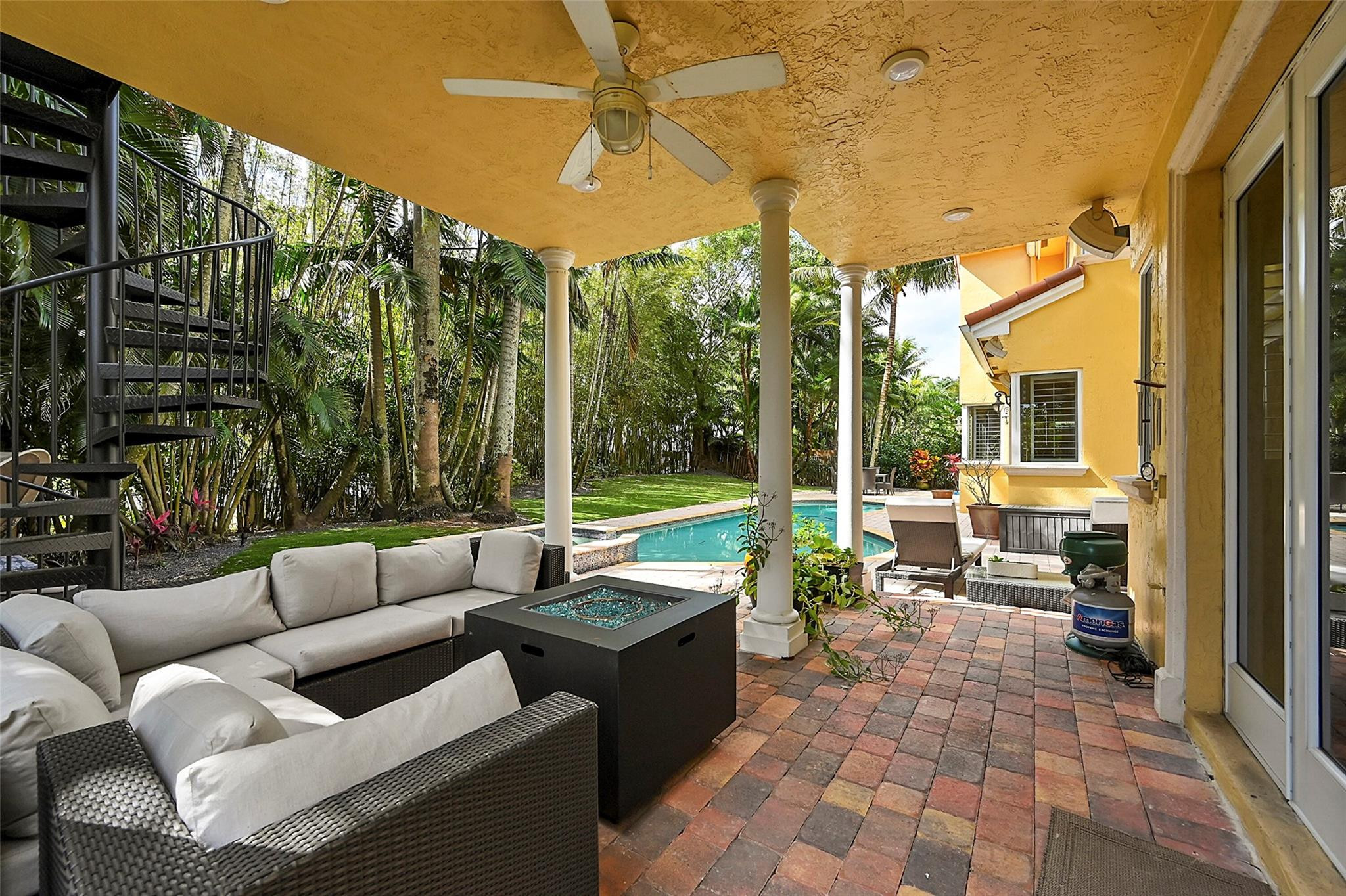10840 Santa Fe Drive, Cooper City