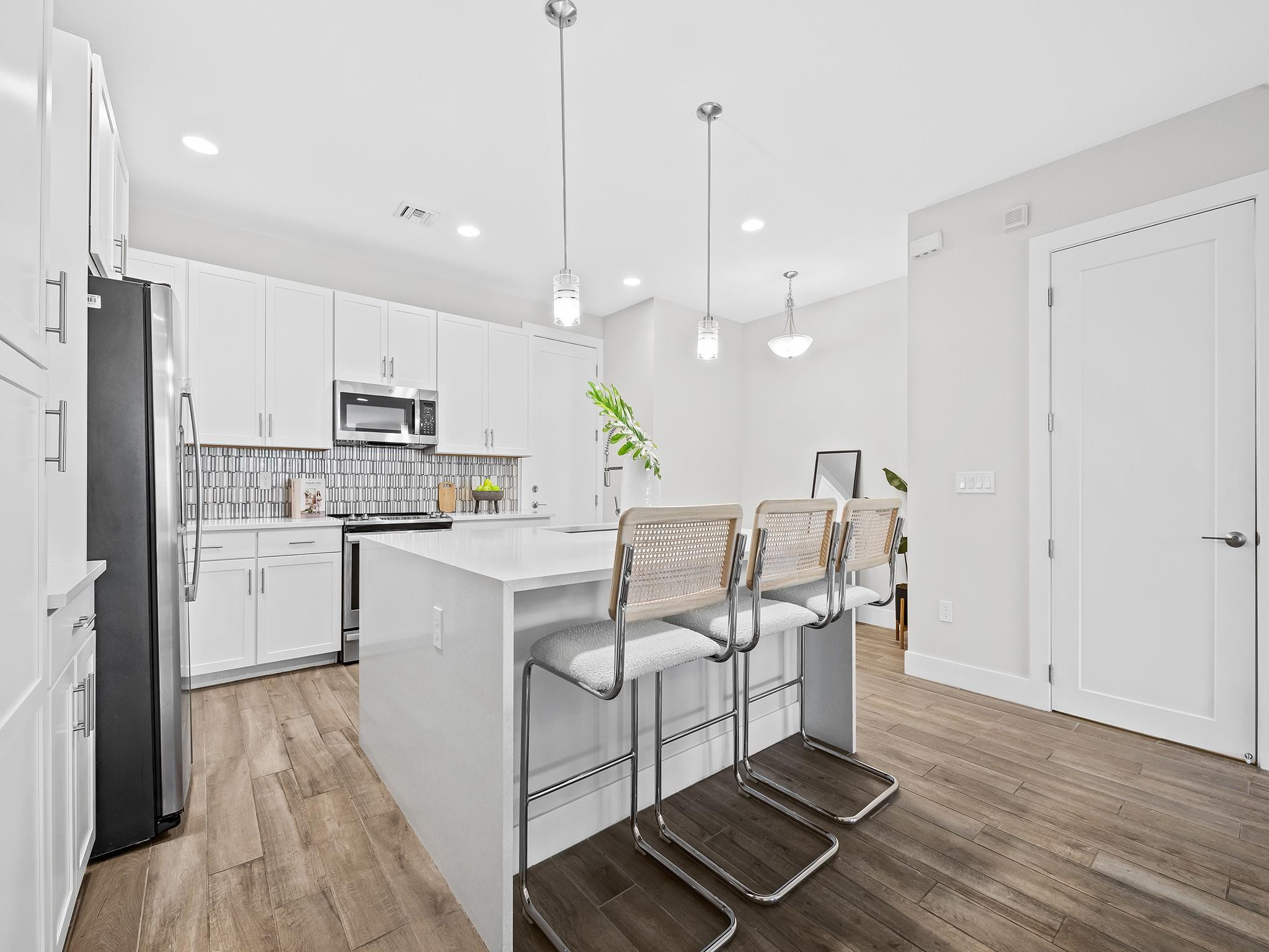 1406 SW 4th Ave 1406