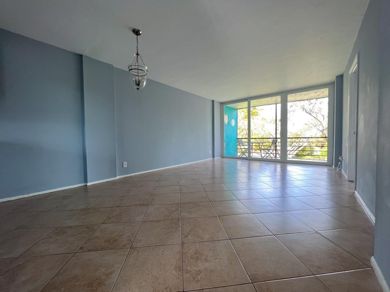 121 Royal Park Drive 3H, Oakland Park Unit: 3H