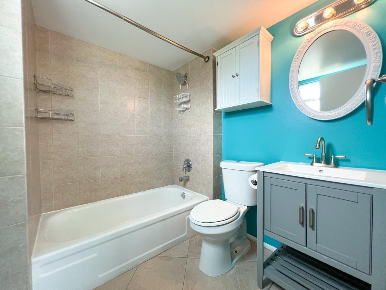 121 Royal Park Drive 3H, Oakland Park Unit: 3H