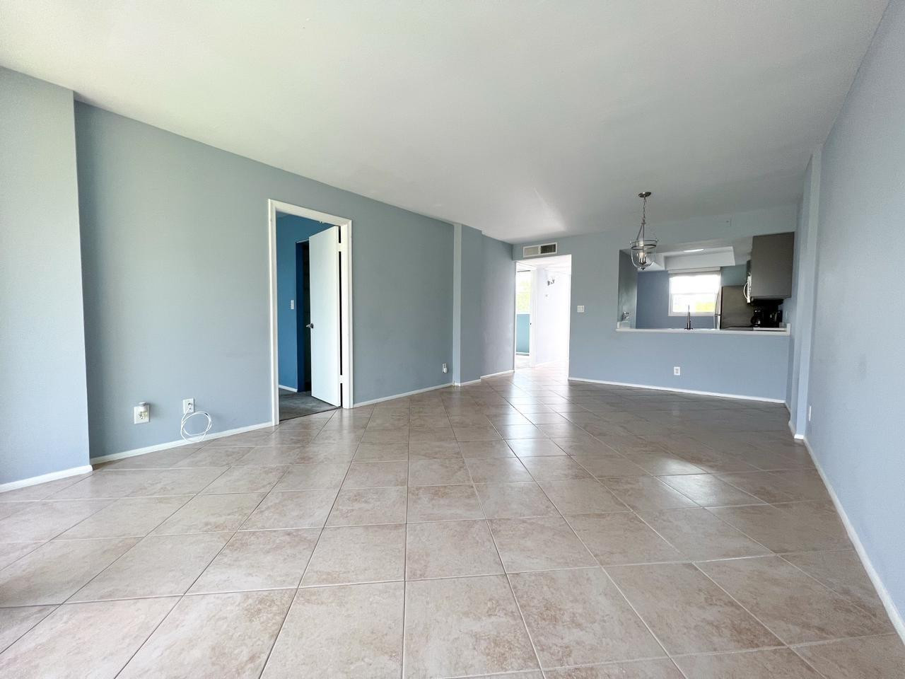 121 Royal Park Drive 3H, Oakland Park Unit: 3H