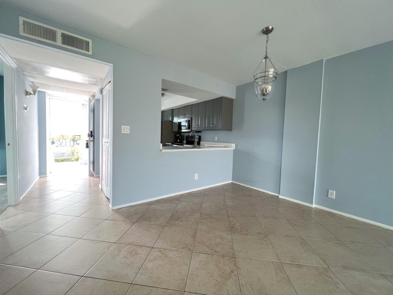 121 Royal Park Drive 3H, Oakland Park Unit: 3H