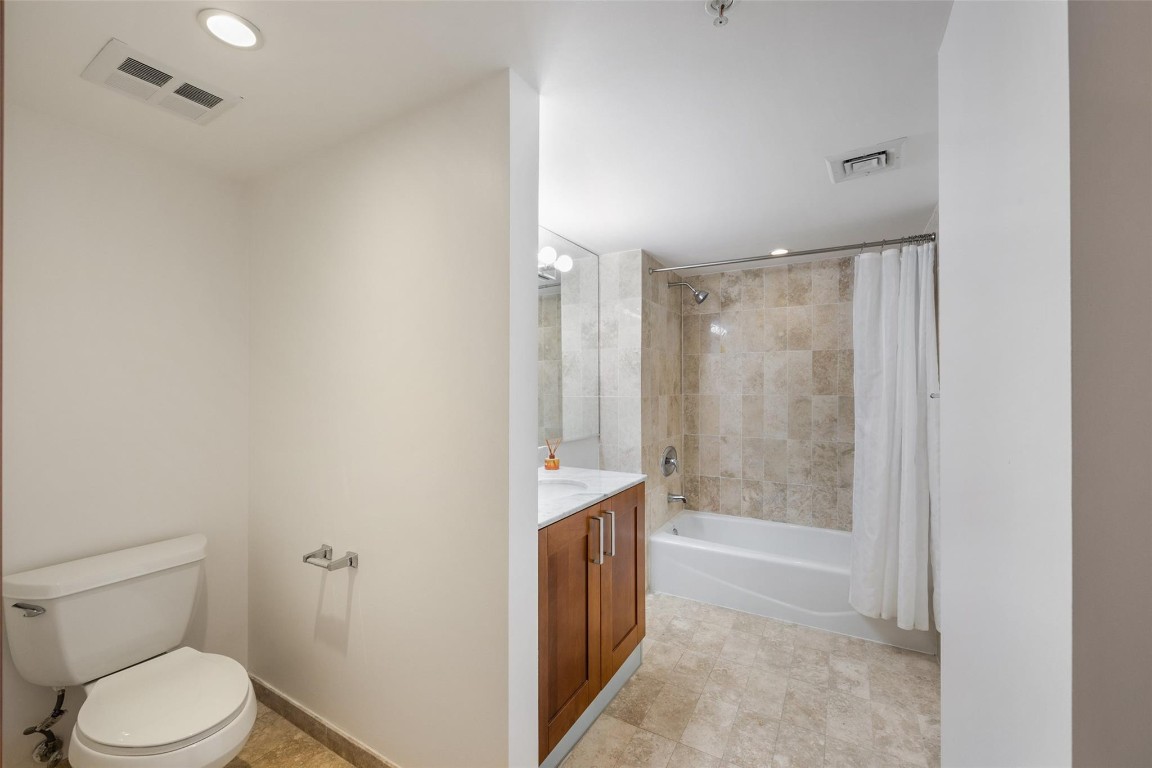 9499 Collins Ave 409