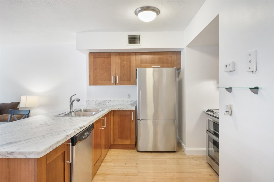 9499 Collins Ave 409